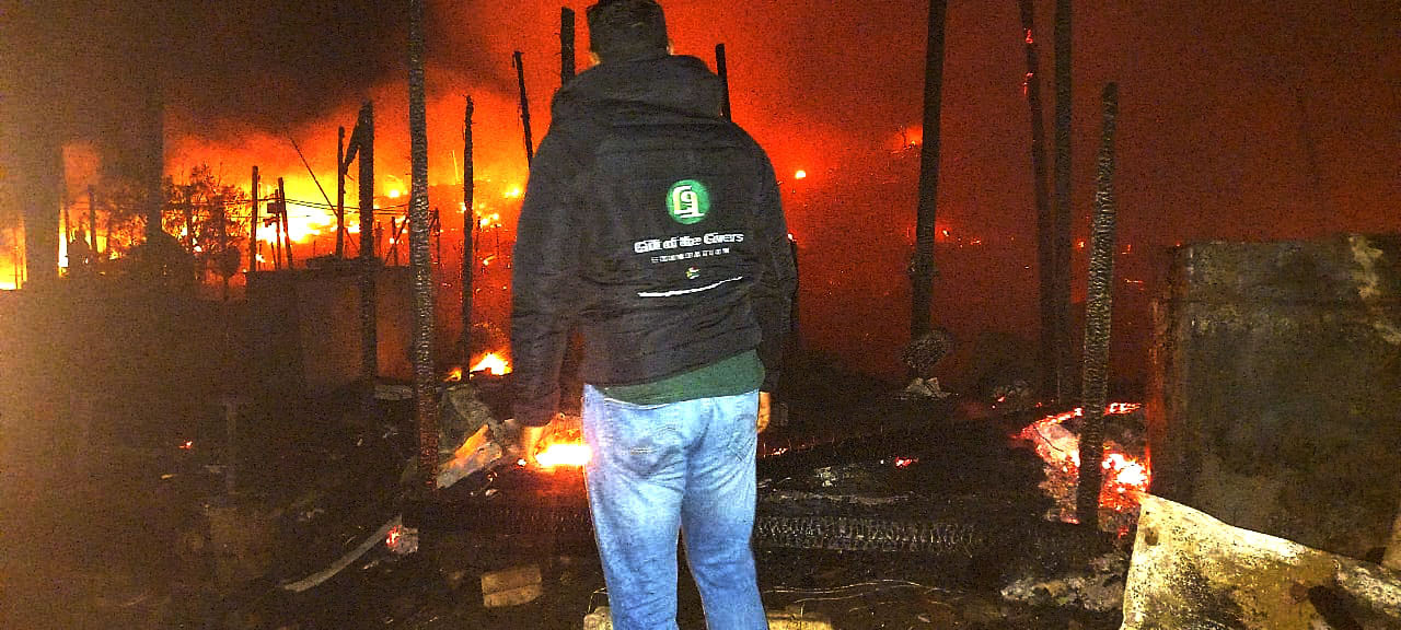 Dakota Beach fire destroys more than 300 homes, leaves hundreds displaced