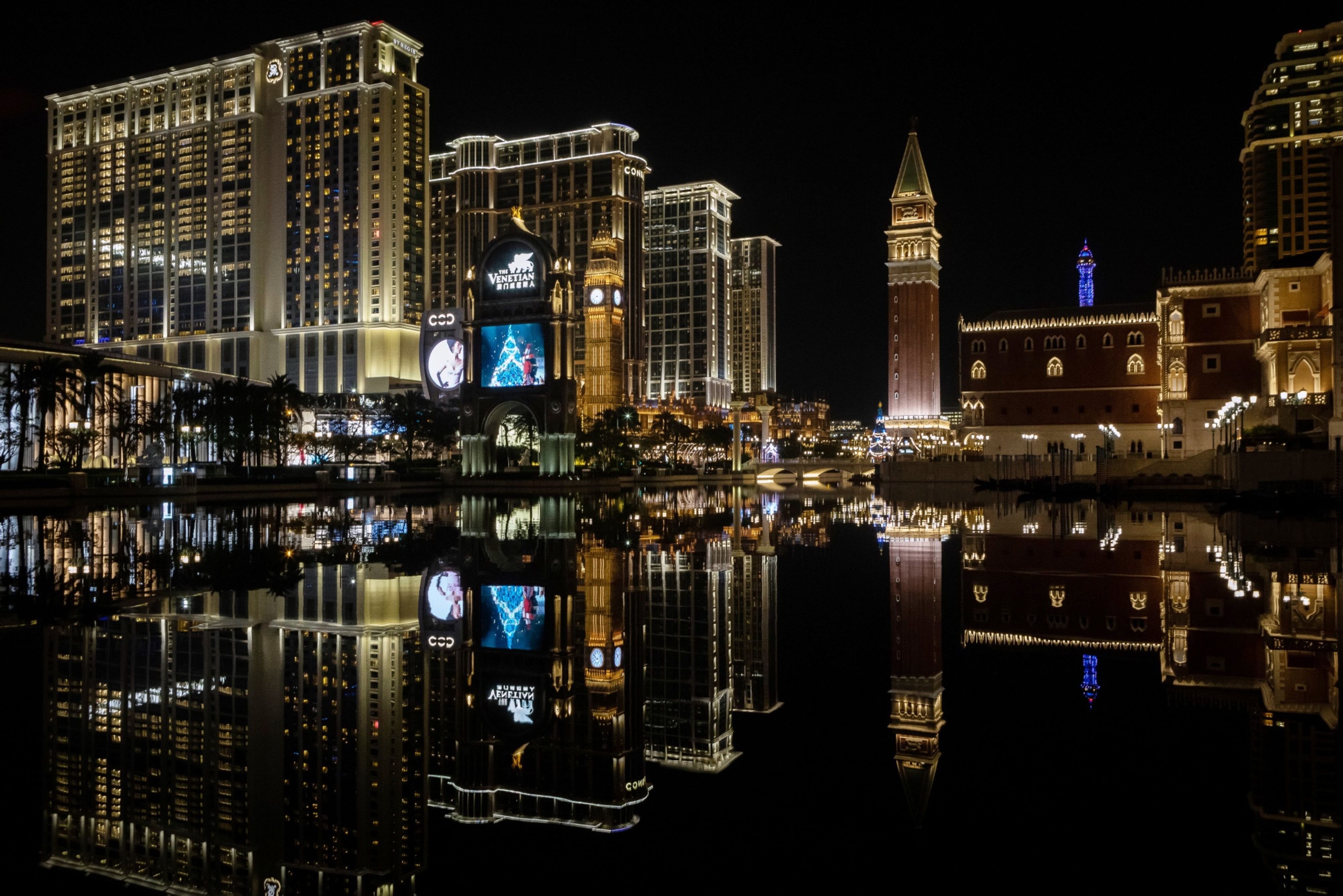 General Economy in Macau As Casinos Head for Worst Year on Record Due to Covid Squeeze