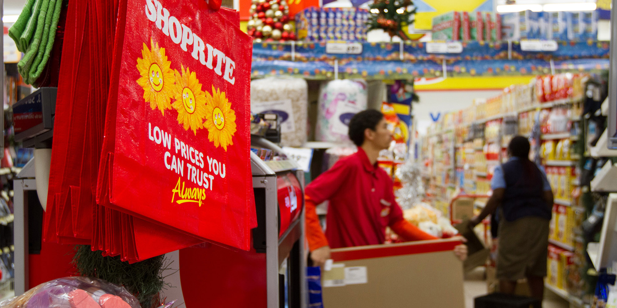 Phantom Shares: The Shoprite vs Woolworths battle, where efficiency vs pricing power