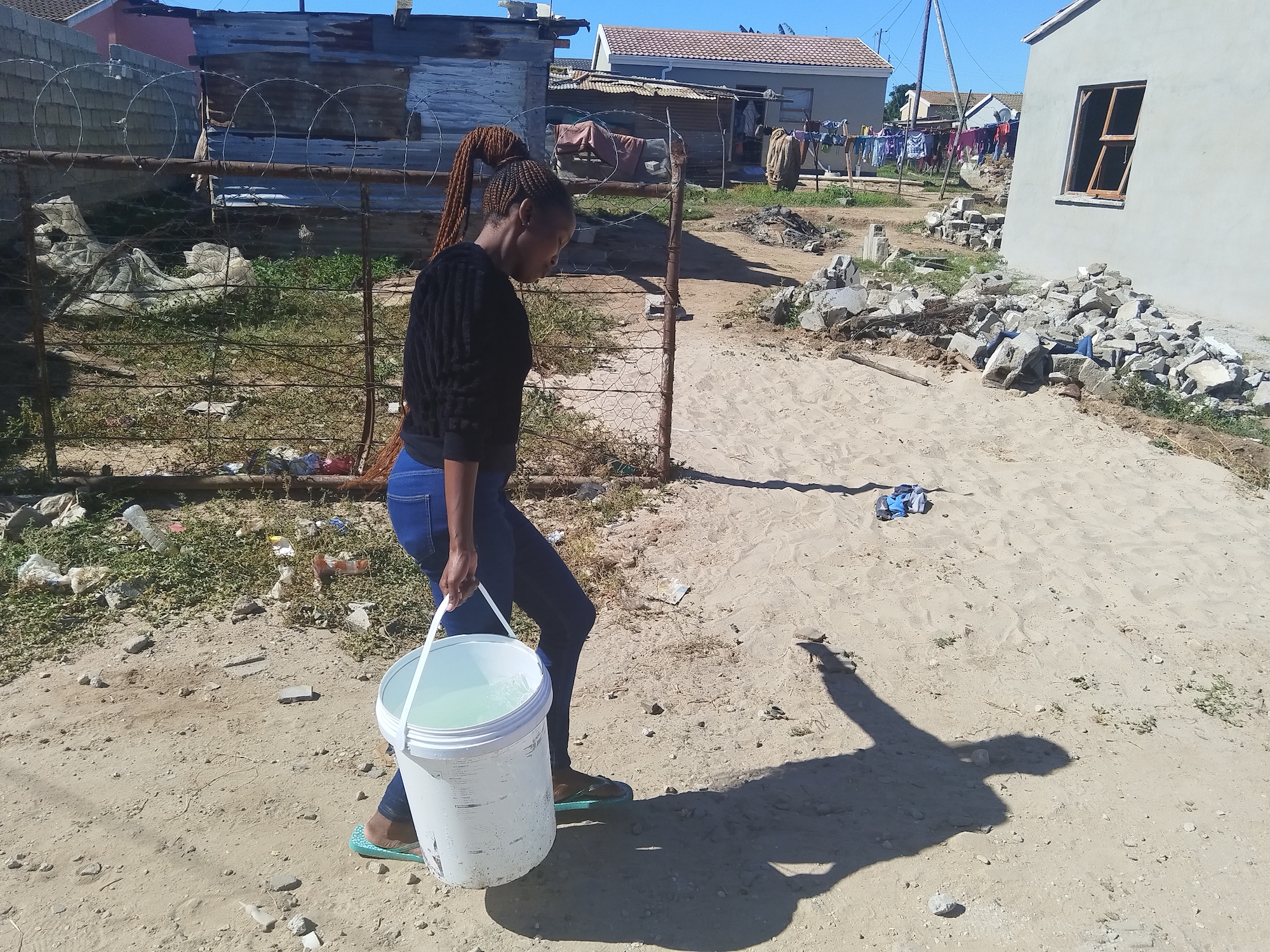 Taps remain dry after three months in Sundays River Valley homes as region prepares for citrus harvest