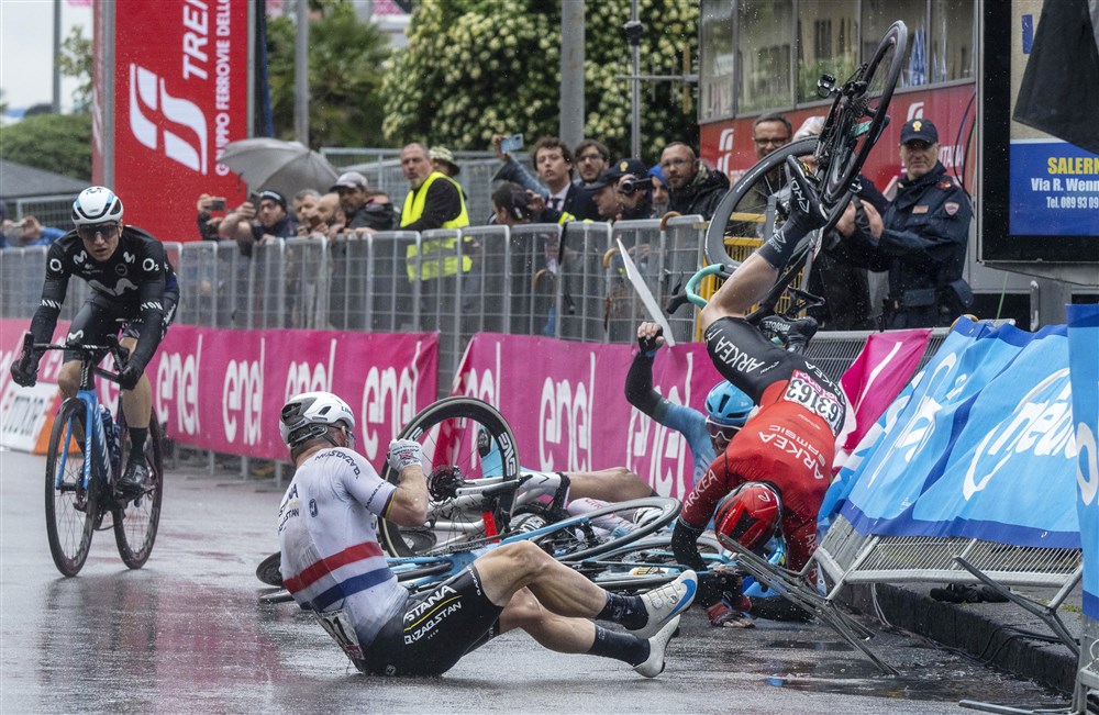 Several riders crash at the 2023 Giro d'Italia cycling race, and more from around the world.