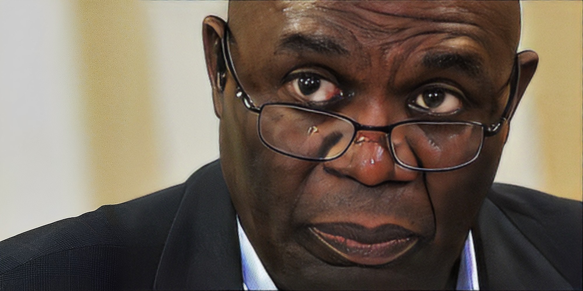 Mufamadi silent on politicians’ names in De Ruyter corruption claims — dangles carrot of more info in closed-door session