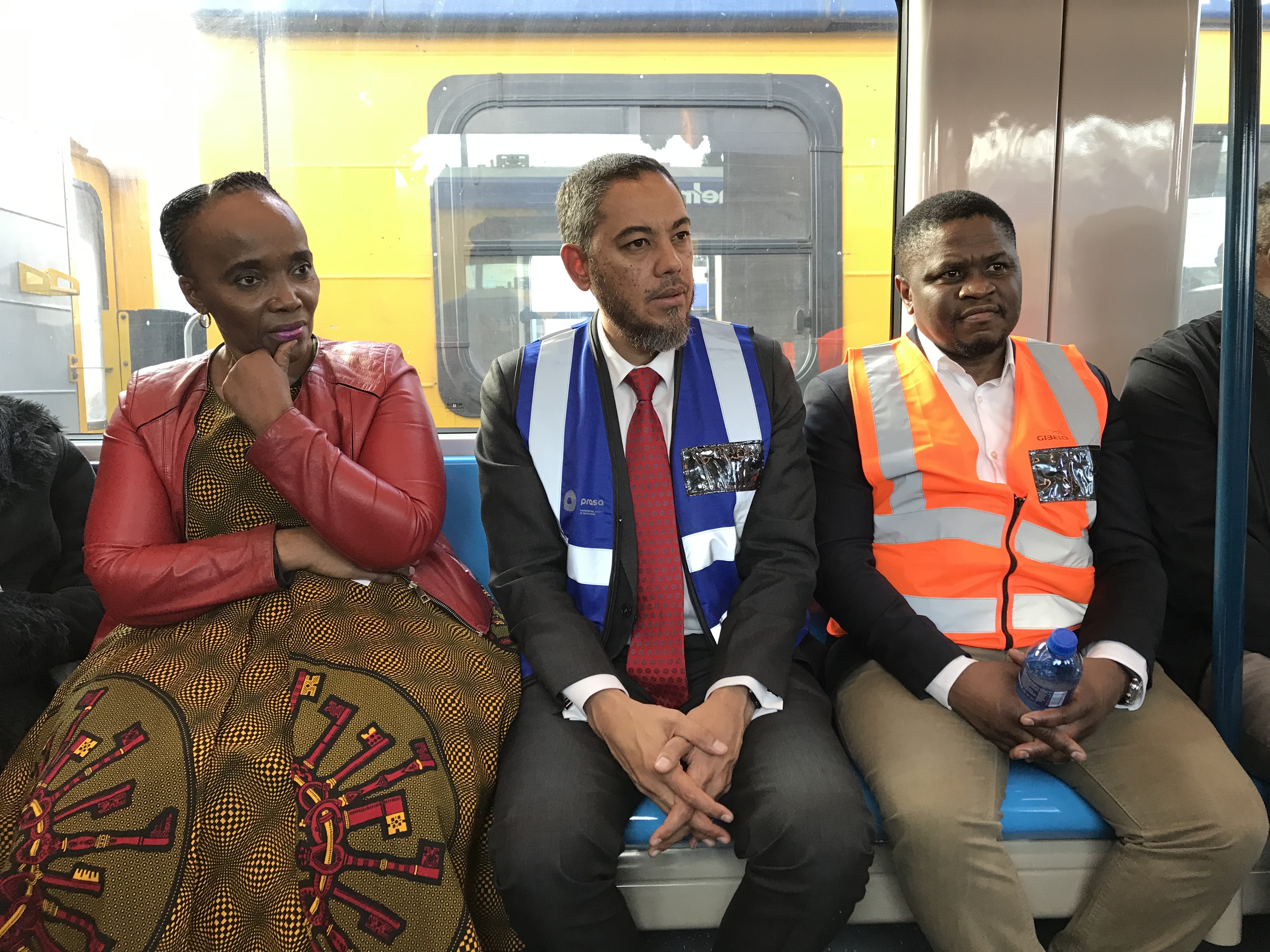 Transport minister rejects City of Cape Town's bid to take over railway services
