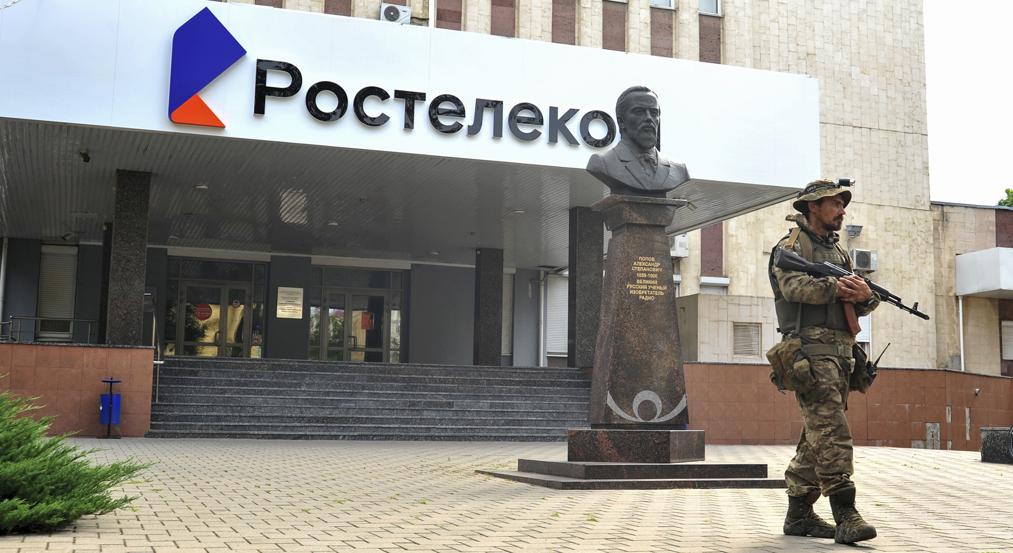 Prigozhin says he didn’t plan to overthrow Putin; Sweden and Turkey agree to meeting on Nato bid