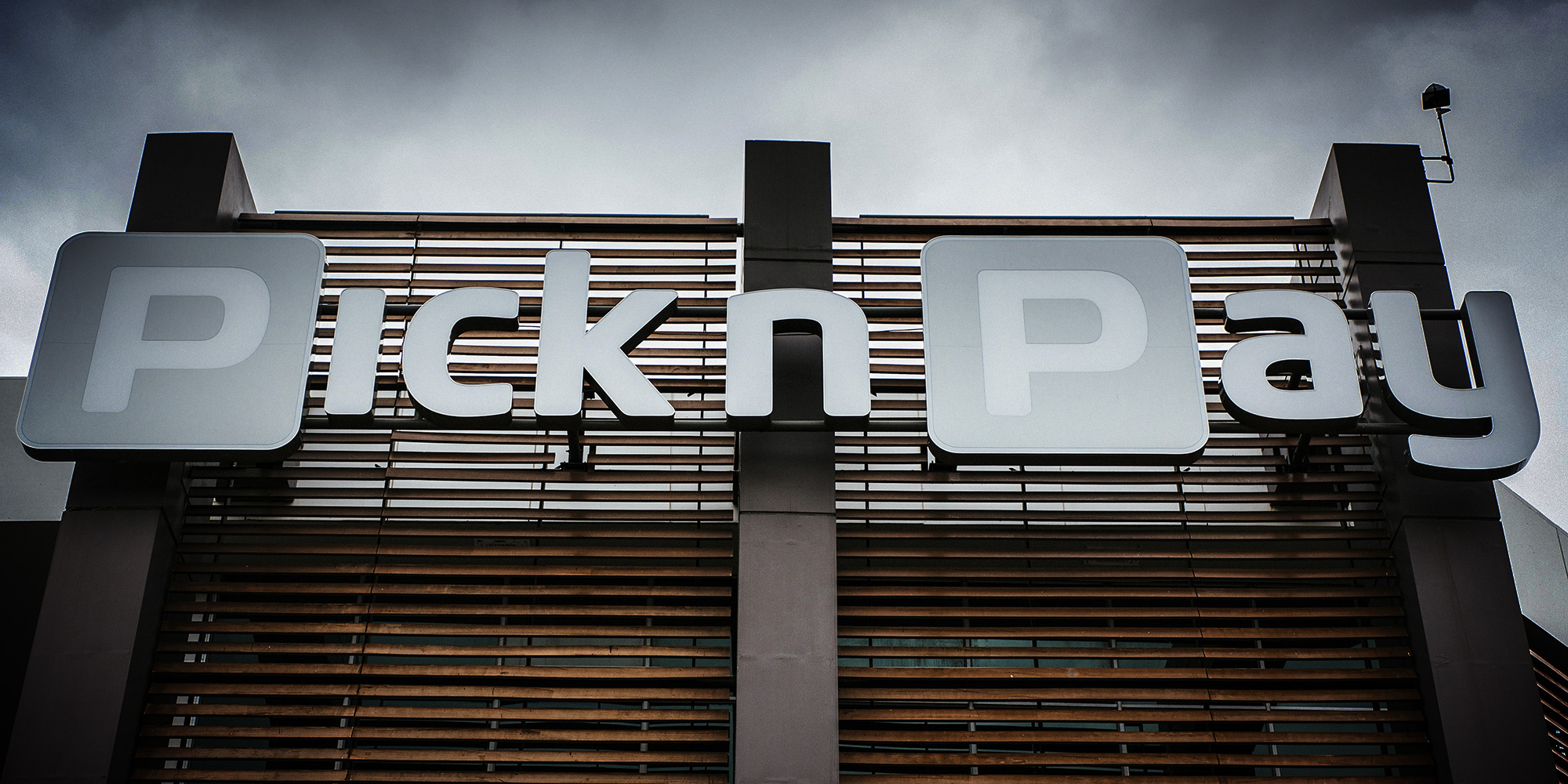 Pick n Pay backs out of mega distribution centre deal, blaming economy and power crisis