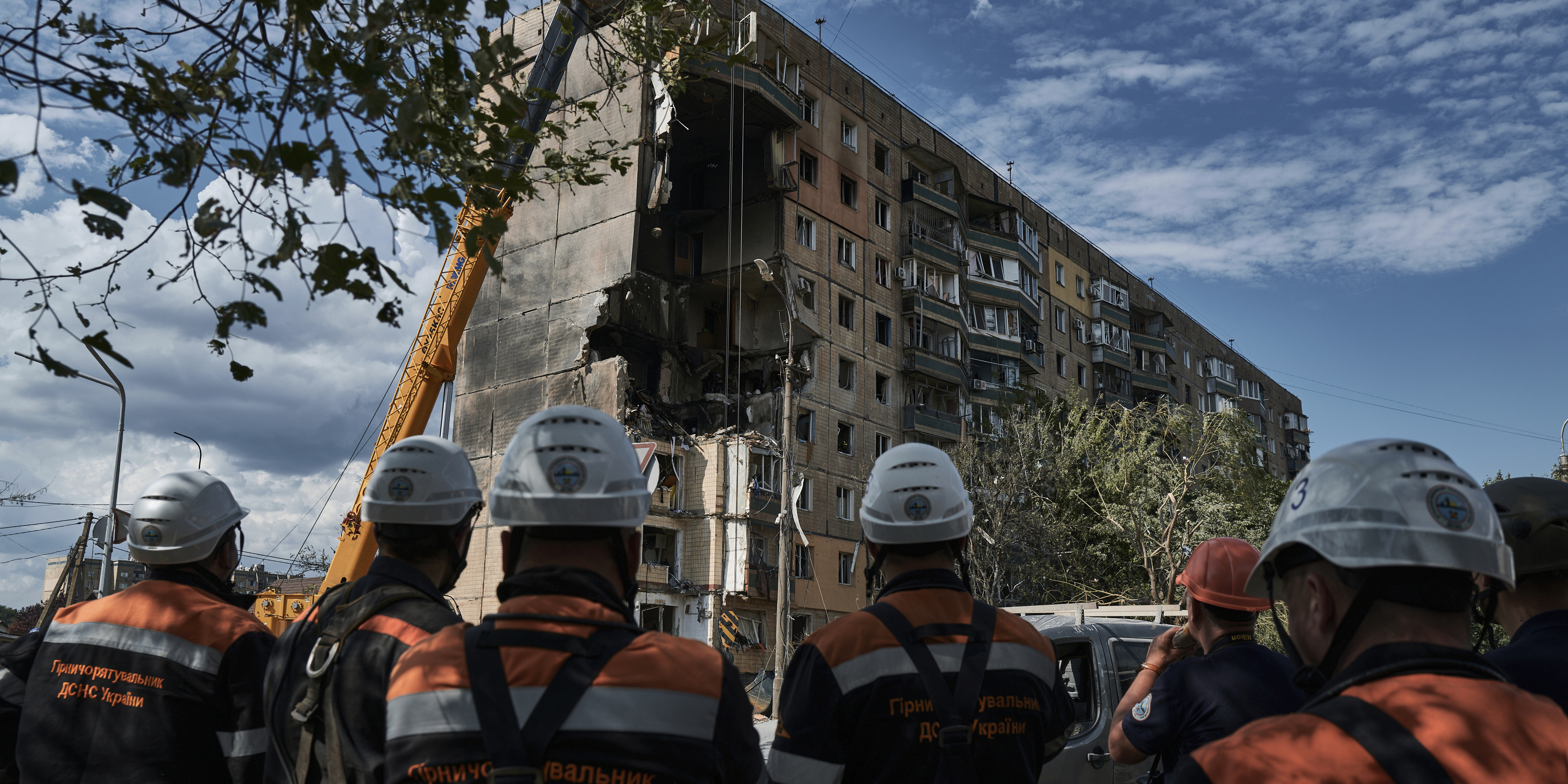 Russia’s deadly missile strike on Zelensky’s hometown; Lithuania warns of provocations from Wagner in Belarus