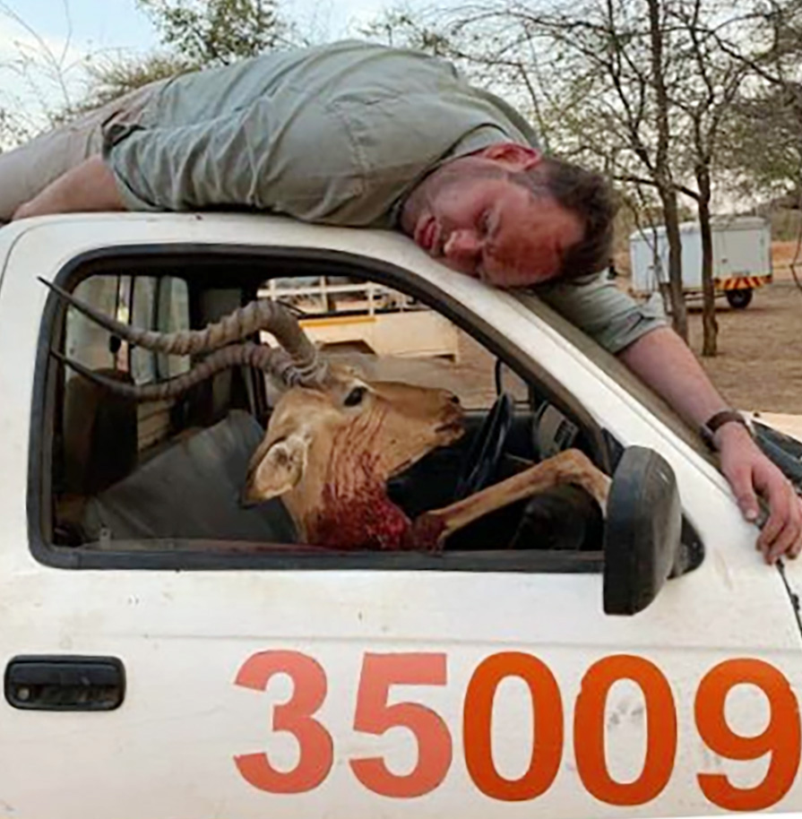 Dominee hunter who said 'ek het 'n horing gekry' shooting buck loses defamation case against SPCA