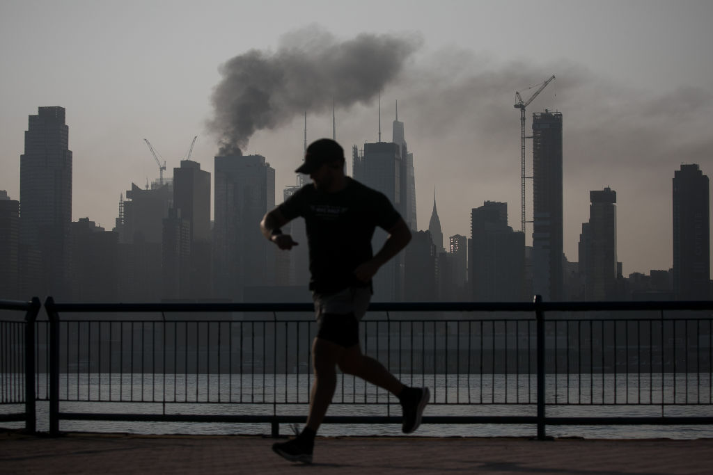 Crane collapses after catching fire in Manhattan, and more from around the world