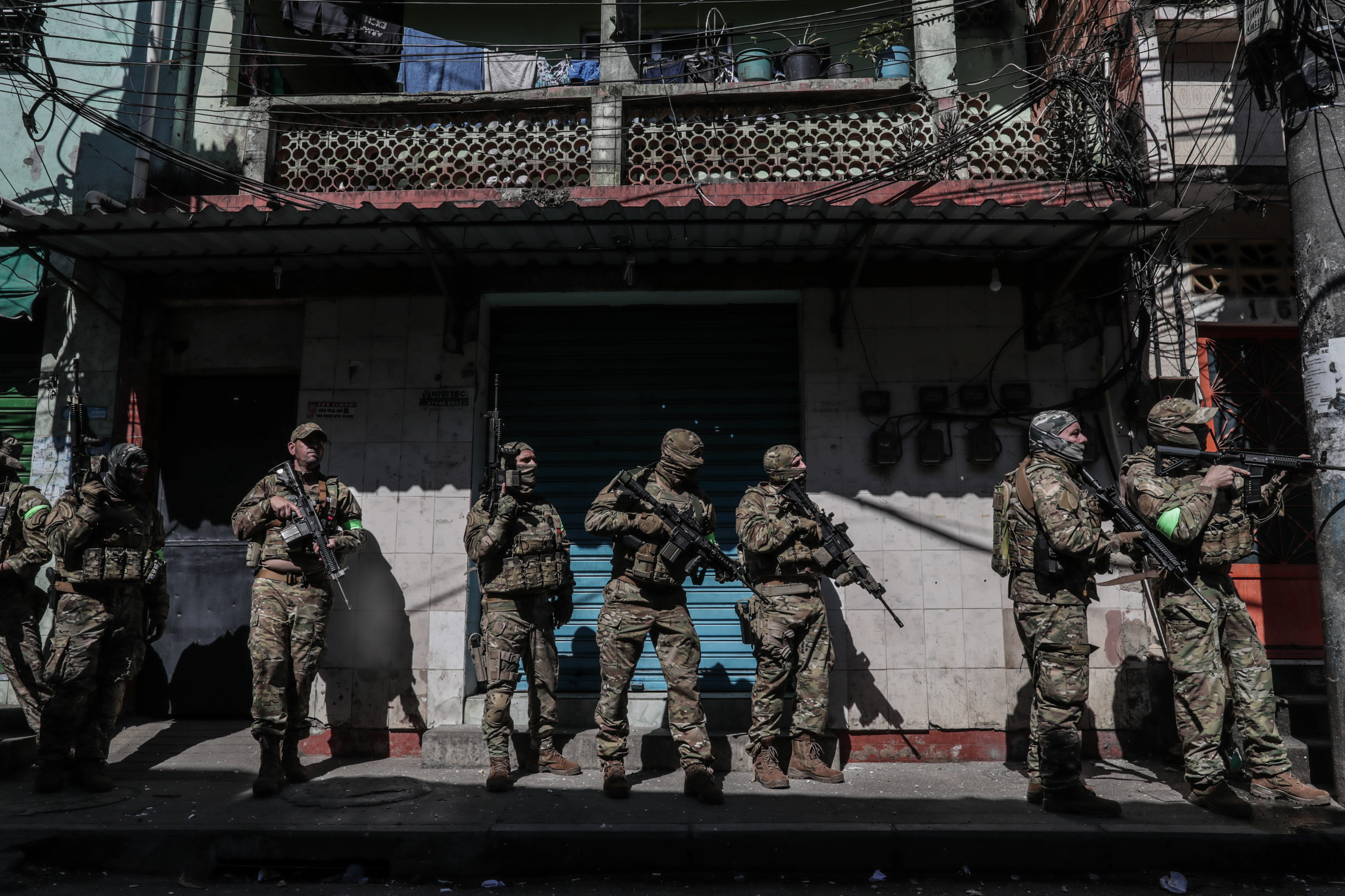 Police operation against criminal gangs leaves at least four dead in Rio