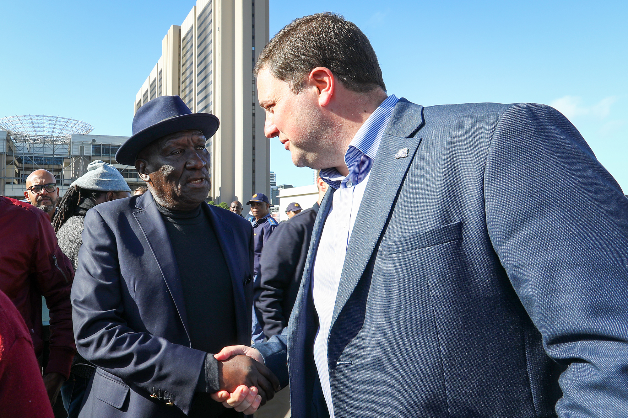 Day 8 – Santaco accepts Cape Town mayor’s invitation back to negotiating table as taxi strike is extended