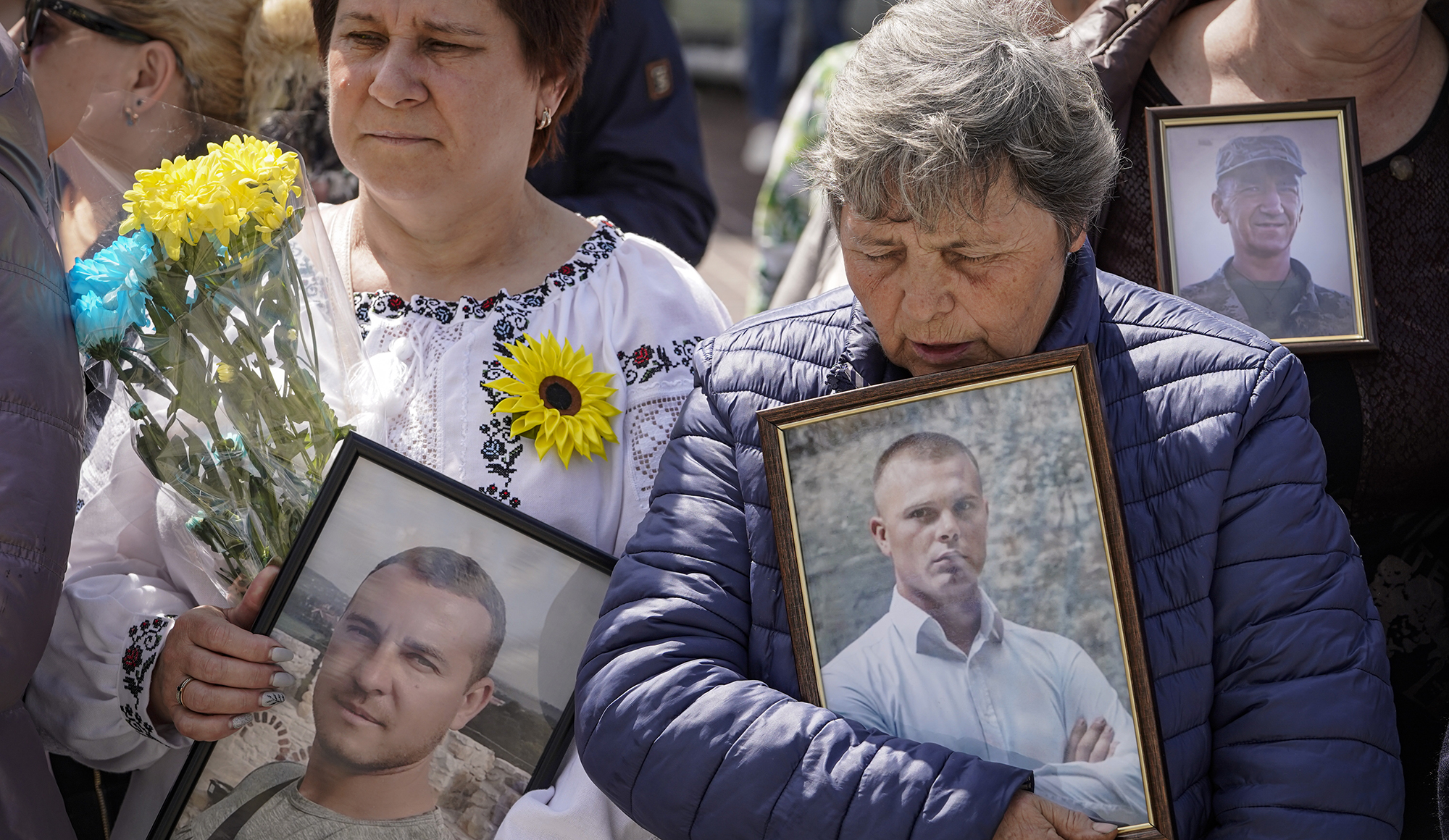 In the Russia-Ukraine war, a fighting spirit, logistics and leadership will play as big a role as technology and numbers