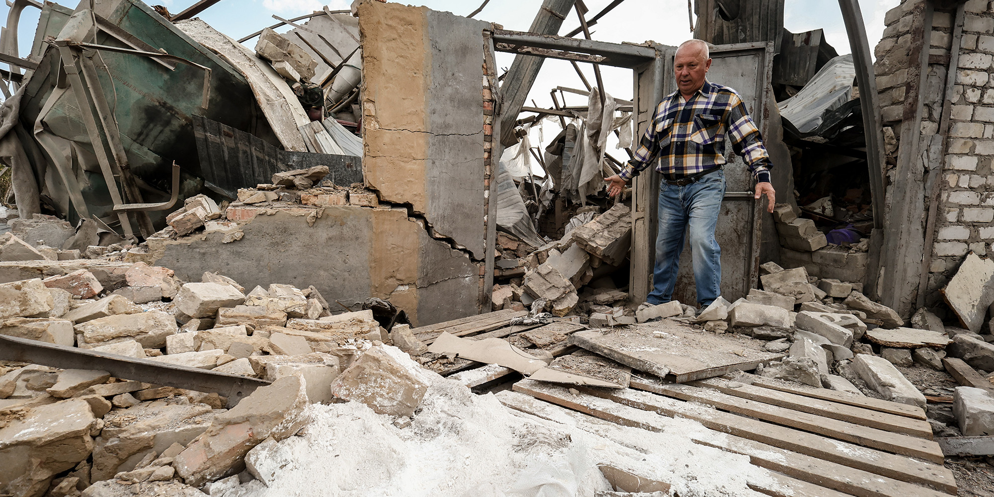 Kyiv strikes Russian air defence compound in western Crimea; Putin accepts Kim’s invitation to Pyongyang