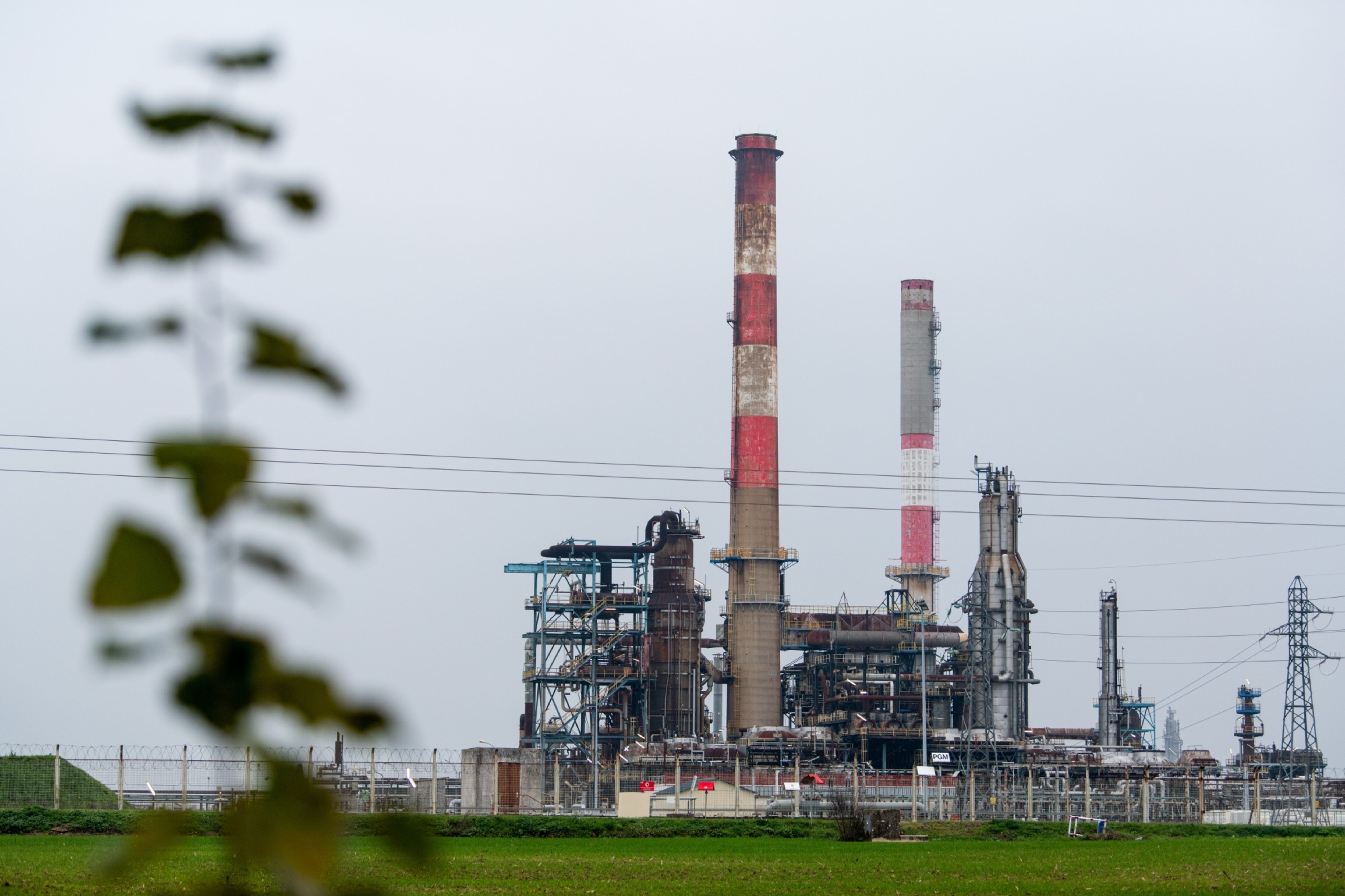 TotalEnergies SE Grandpuits Refinery as EU Mulls Russia Oil Price Cap