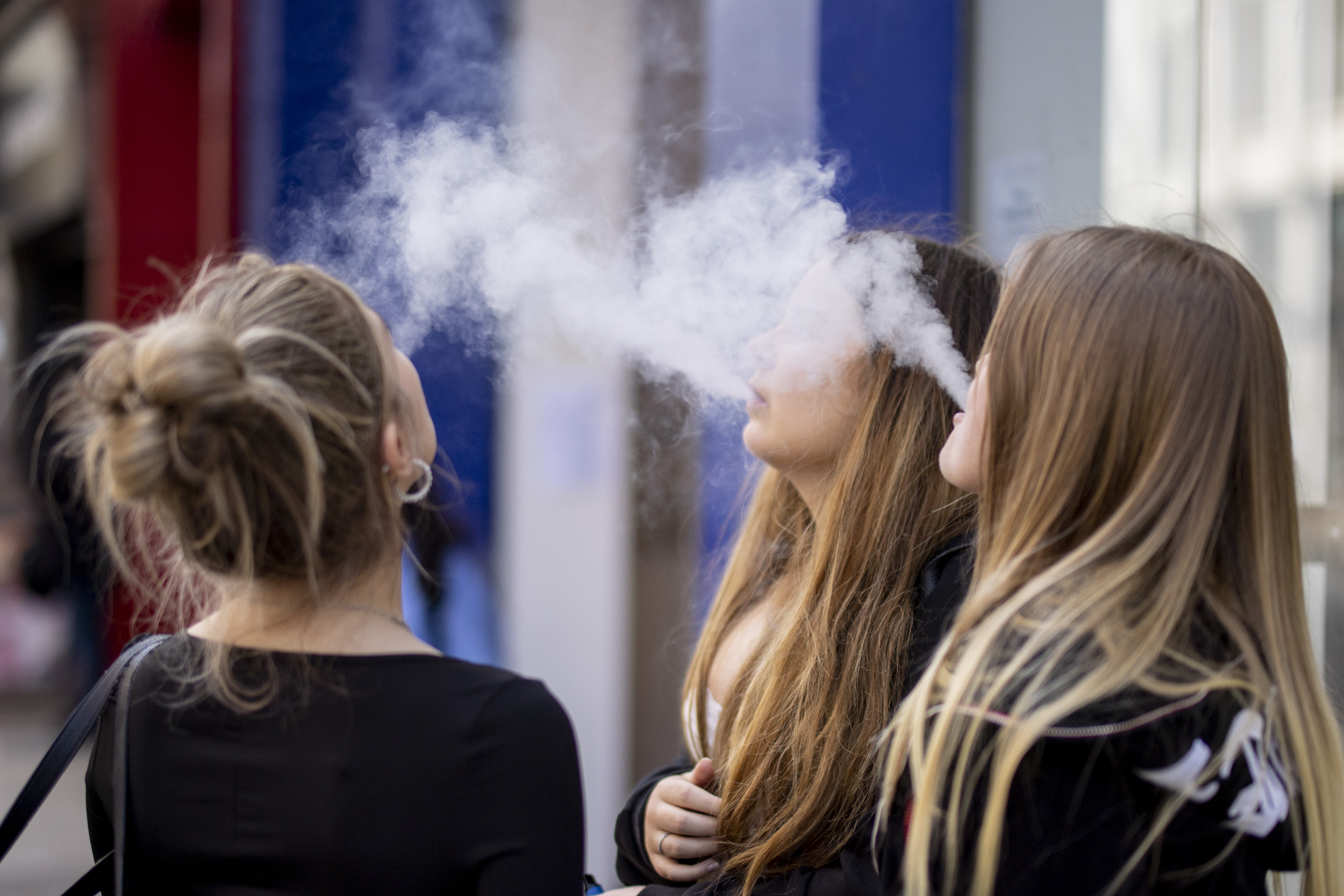 UK's Sunak wants to ban cigarettes for younger generations