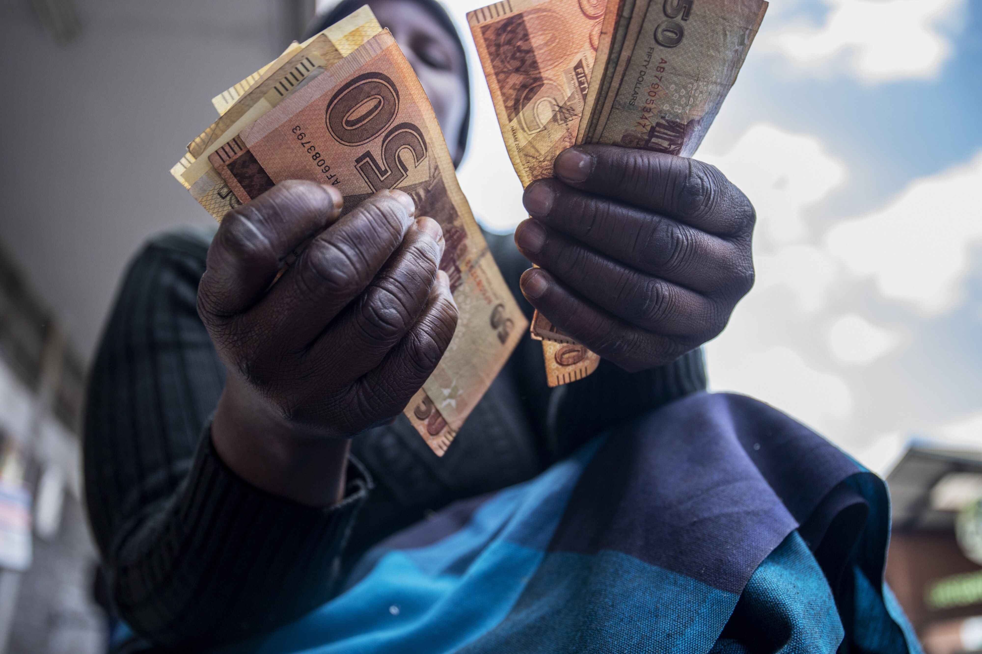 Zimbabwe Economy as Investors Brace For Inflation Spiral