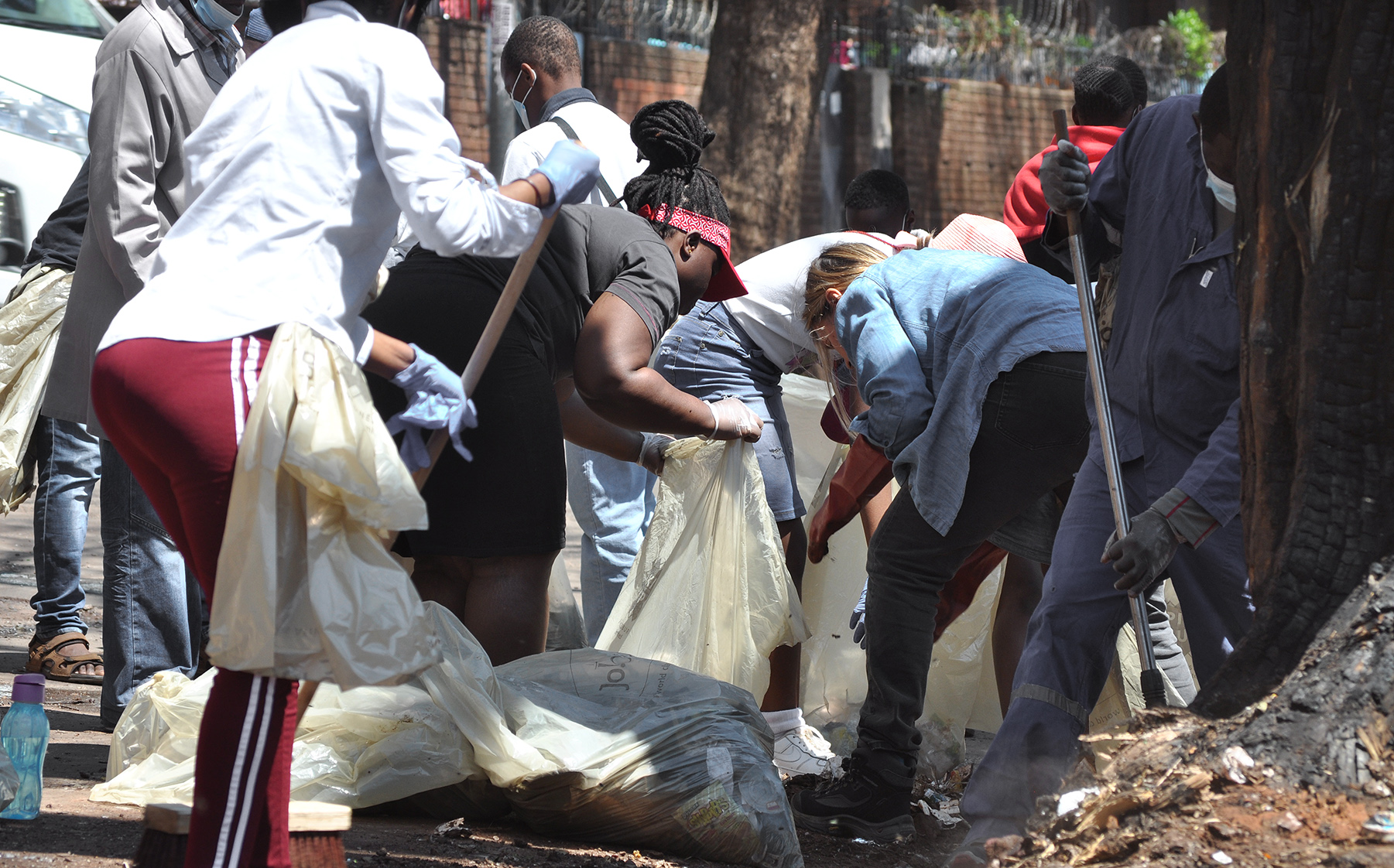 Johannesburg: Yeoville clean-up delivers pride and pressure for real change