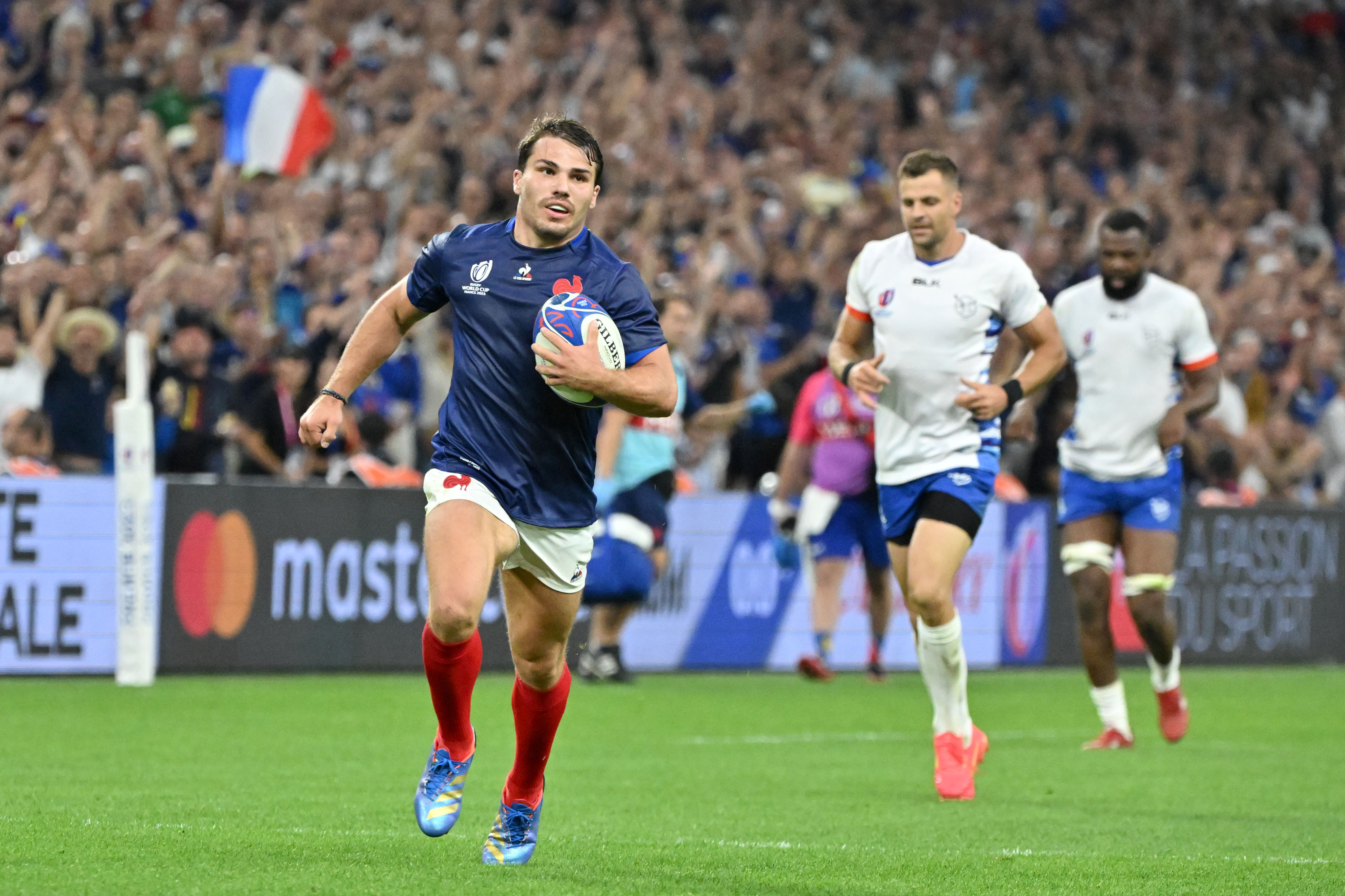 France skipper Dupont cleared to resume playing ahead of critical Springboks clash