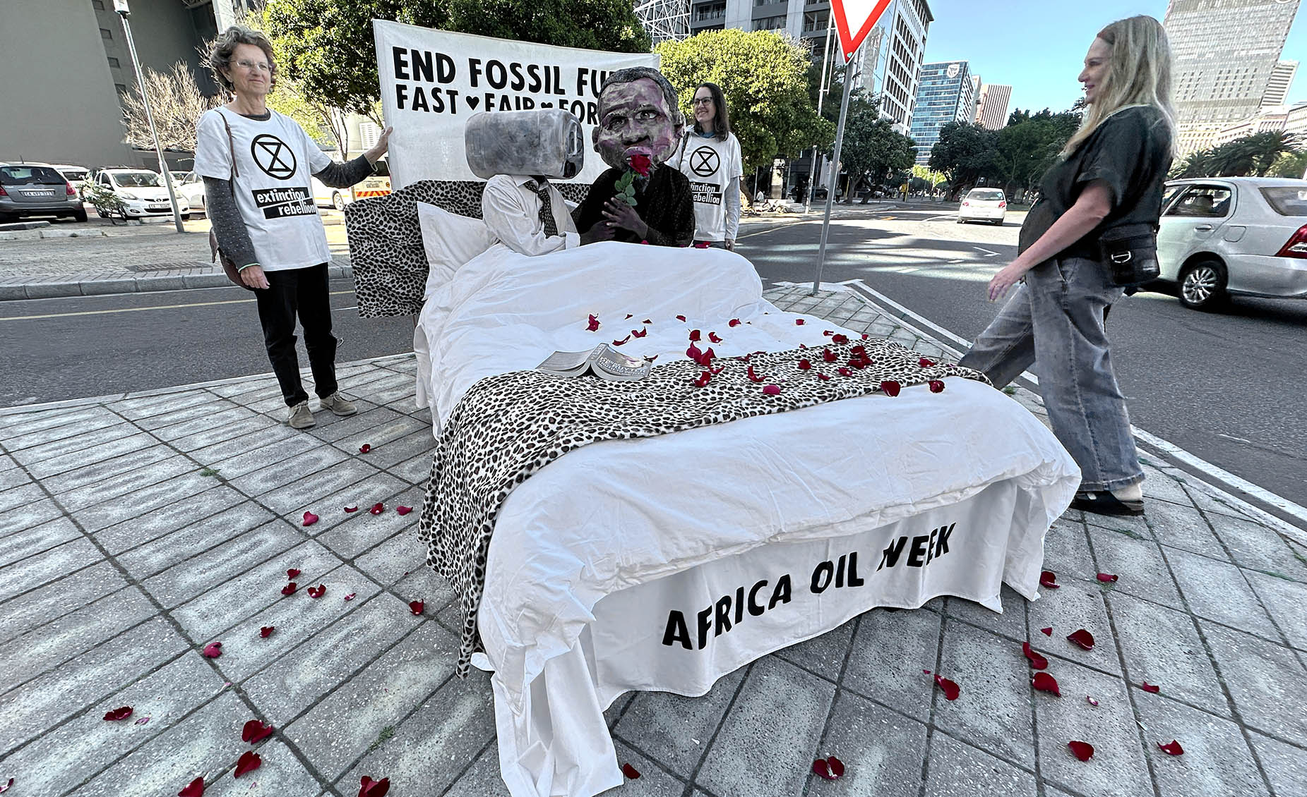 Mantashe on exec exodus from Eskom, Transnet – ‘like mice running from methane in a mine’