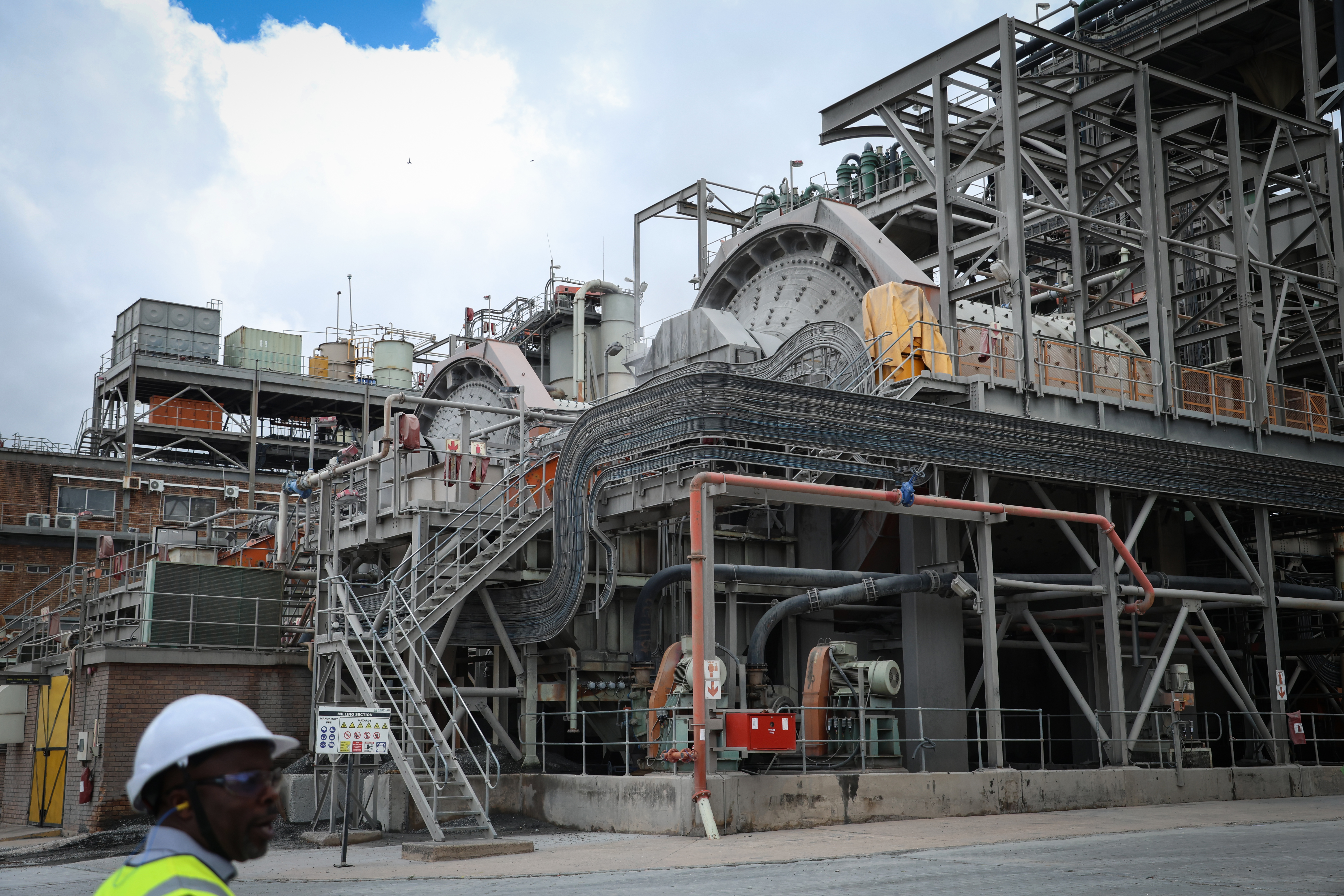 Another mining failure is not an option — rescuing South Africa’s declining platinum industry