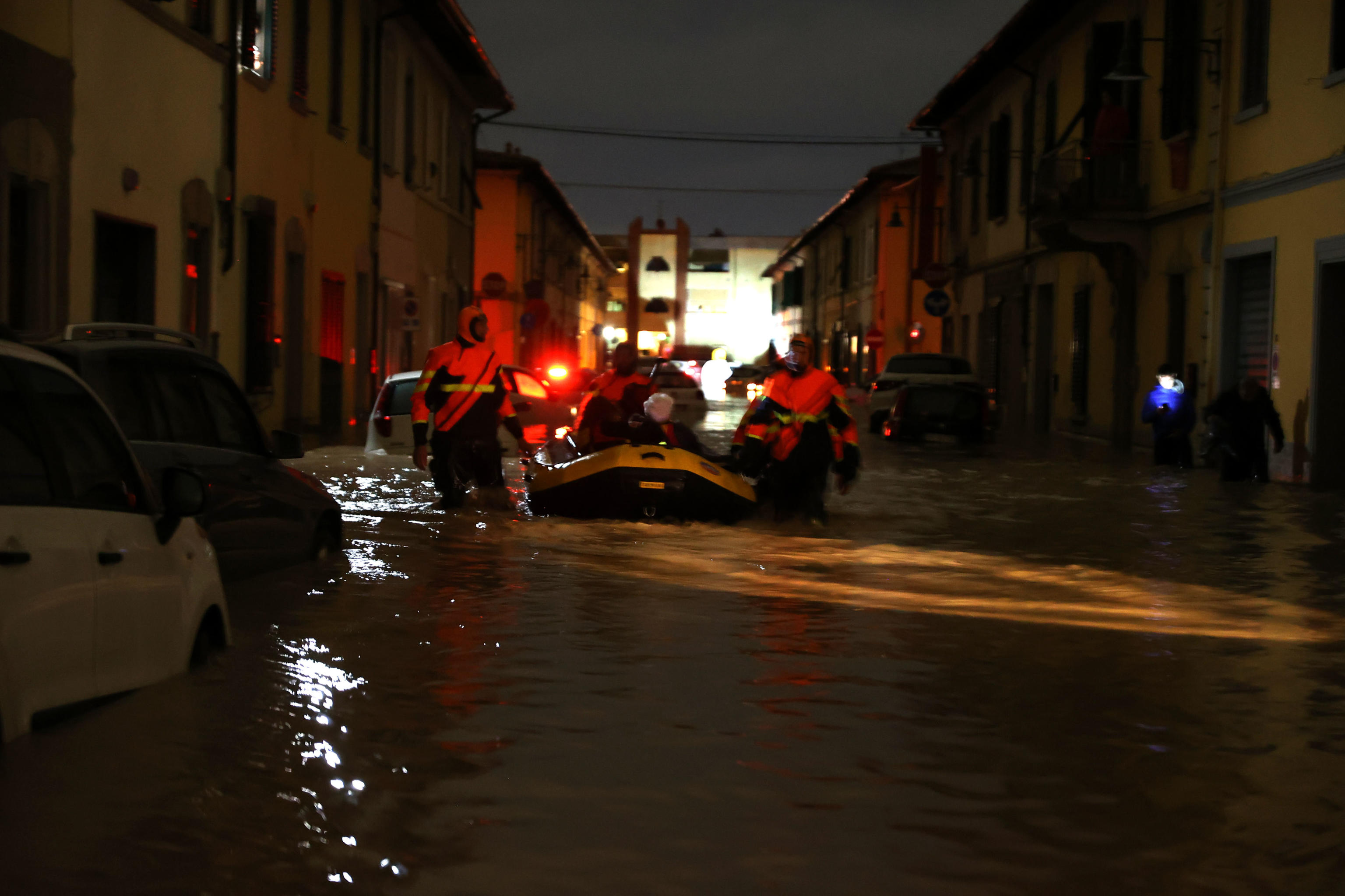 Rescue effort for flood victims in northern Italy
