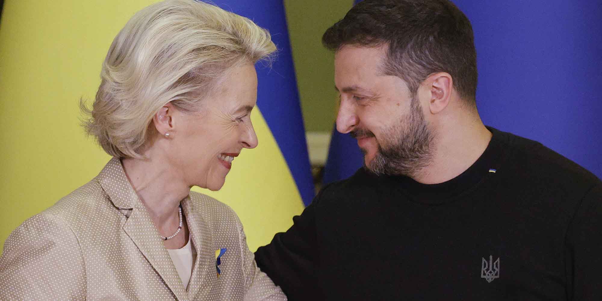 Zelensky urges more aid, chides army commander; Russia strikes Odesa with missiles