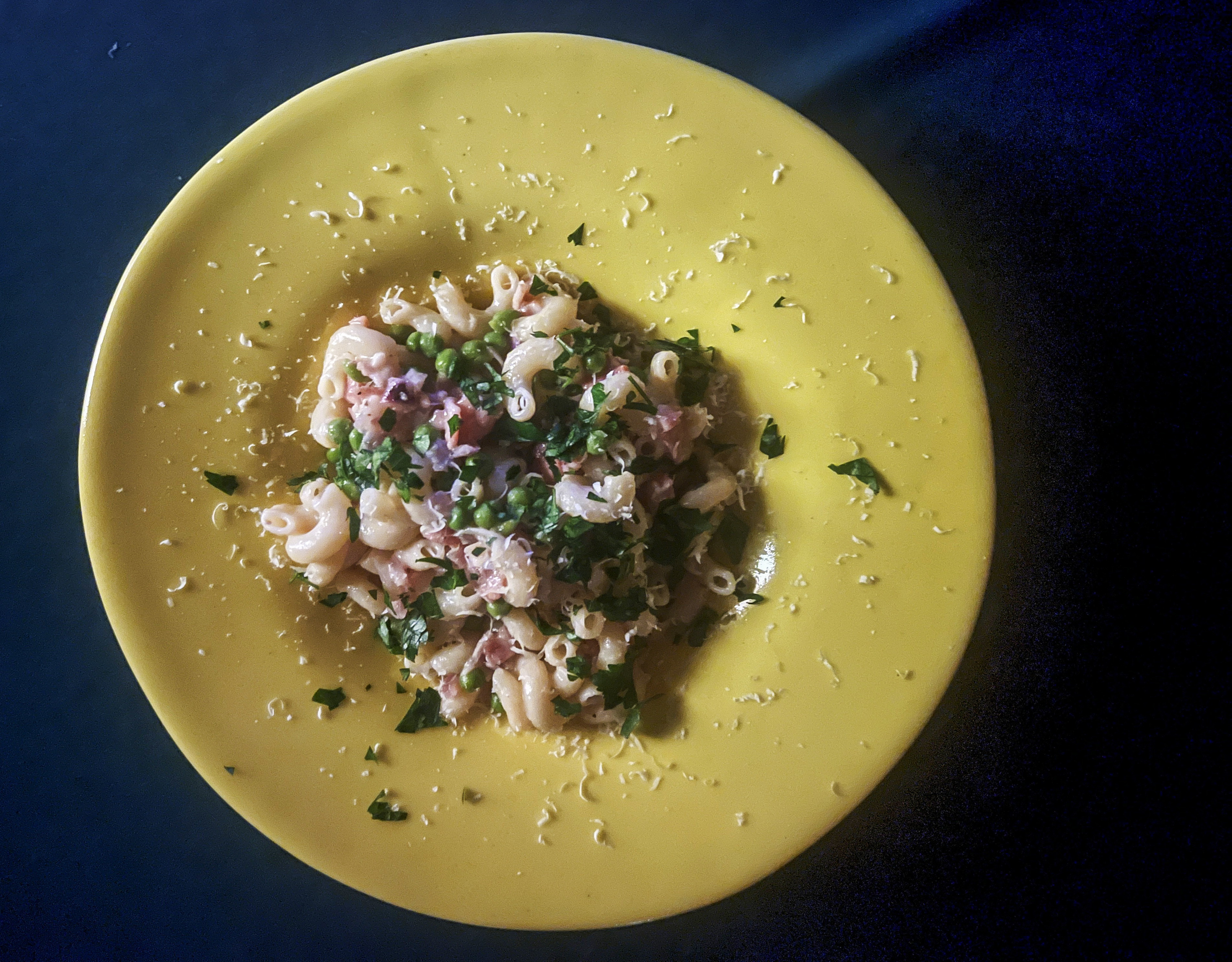 Bacon, pea and Parmesan pasta