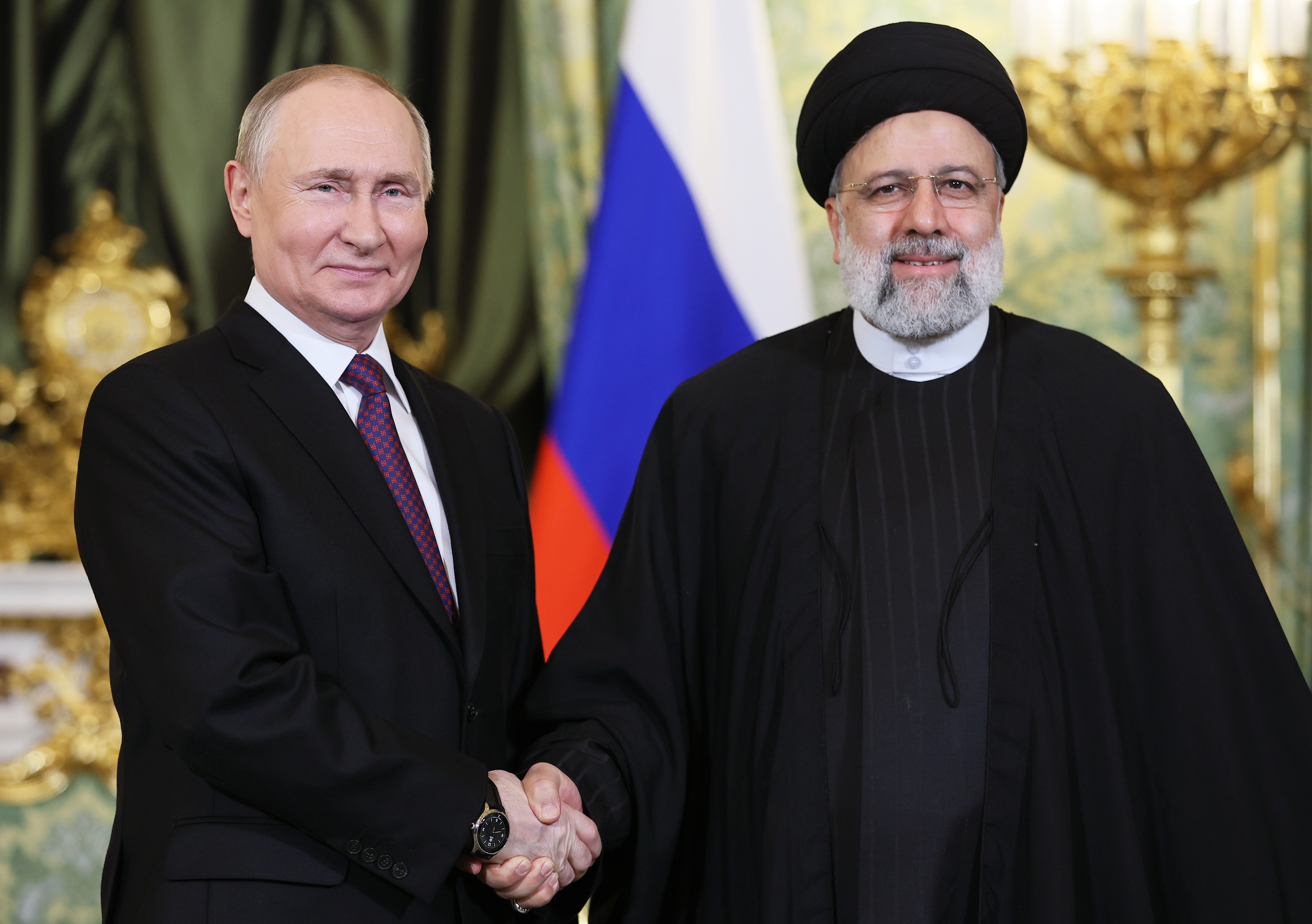Cameron warns US against cutting off aid to Kyiv; Putin pledges closer Russia-Iran ties