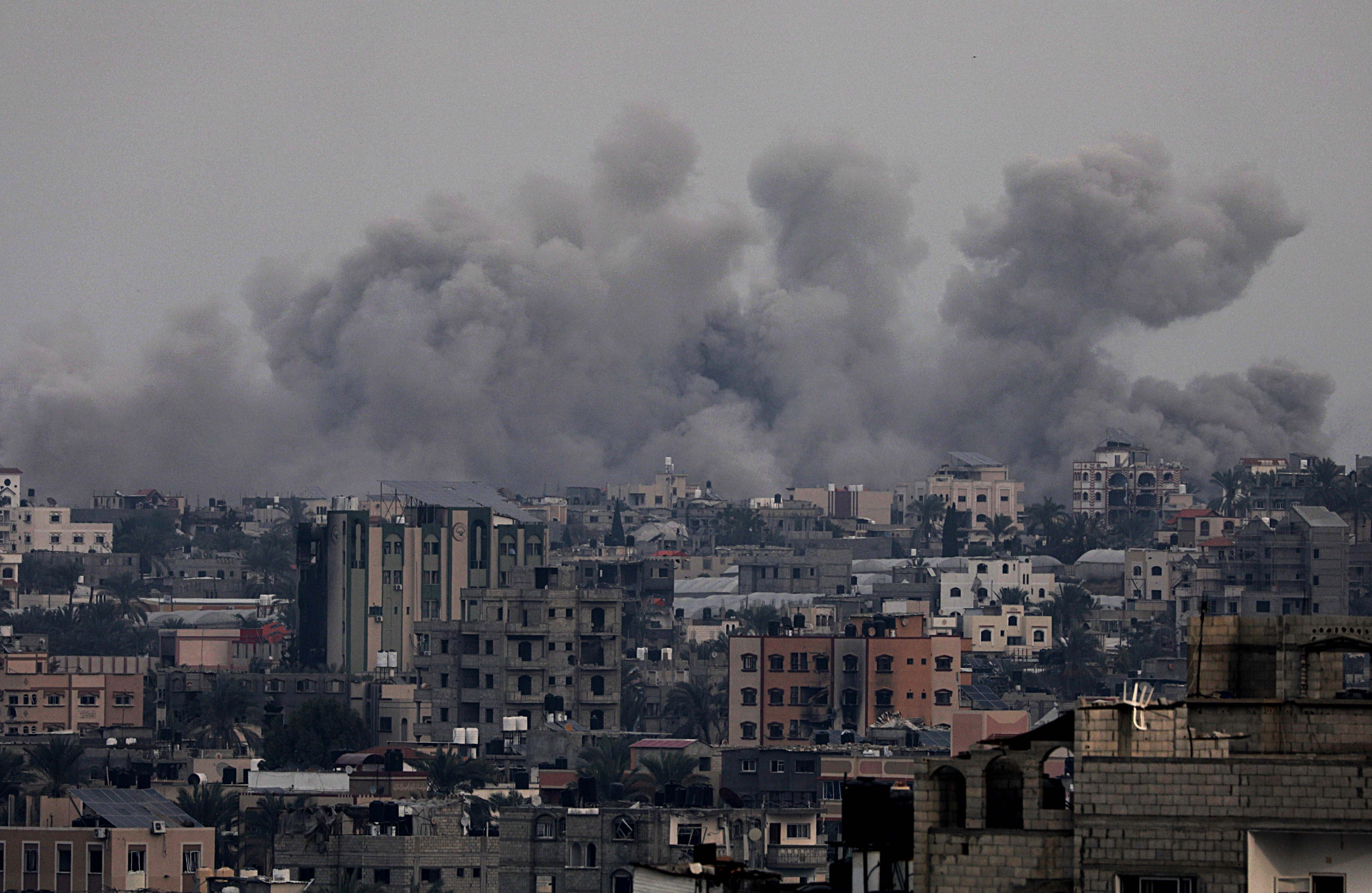 Israeli air strikes on Khan Younis town in southern Gaza Strip