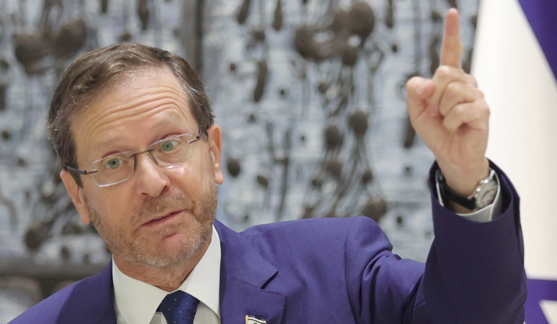 Israel ‘ready for another pause' in warfare in exchange for hostages; Greece upbeat on Gaza maritime aid corridor deal