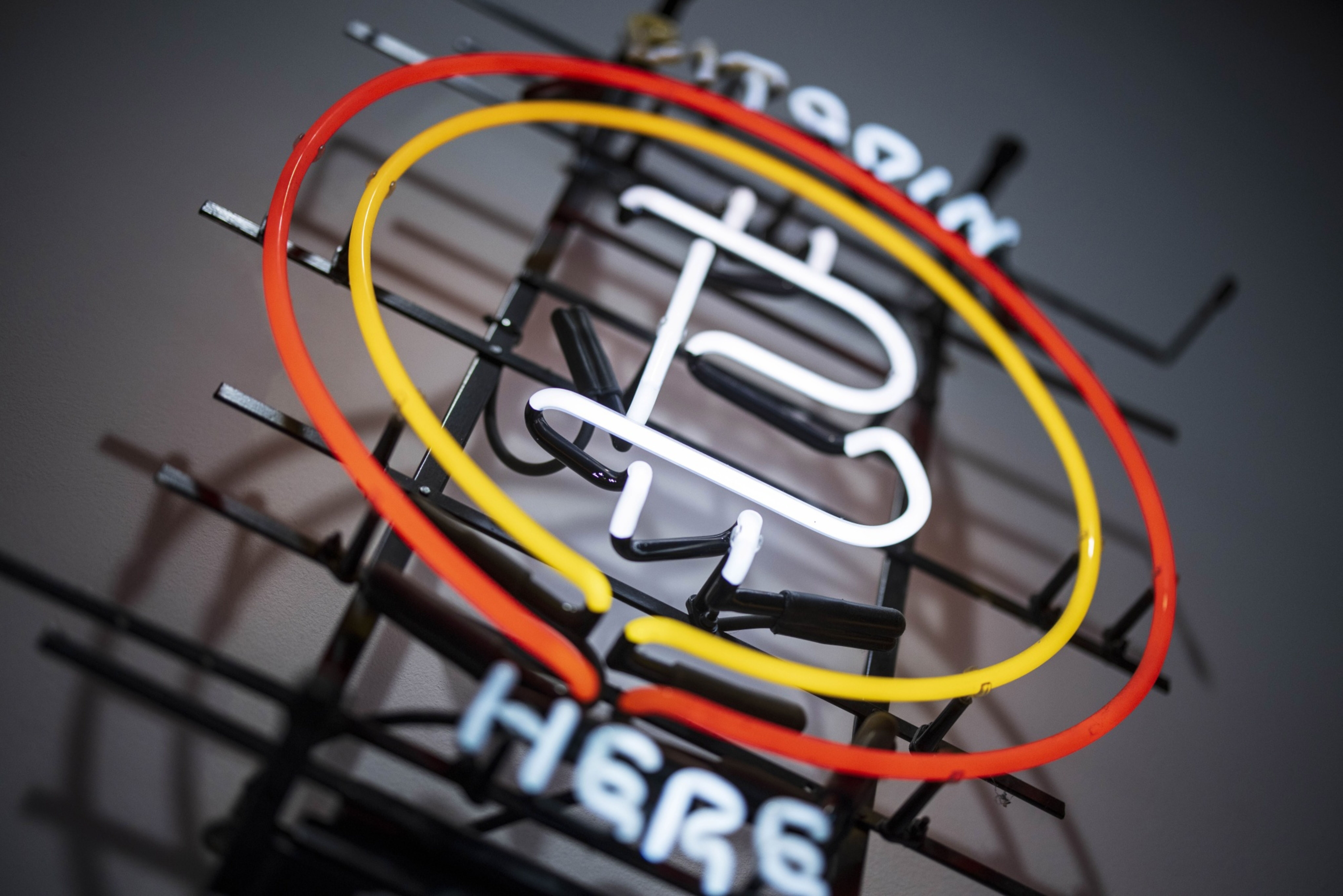 Cryptocurrency Kiosks Ahead of Eagerly Awaited ETF Decision