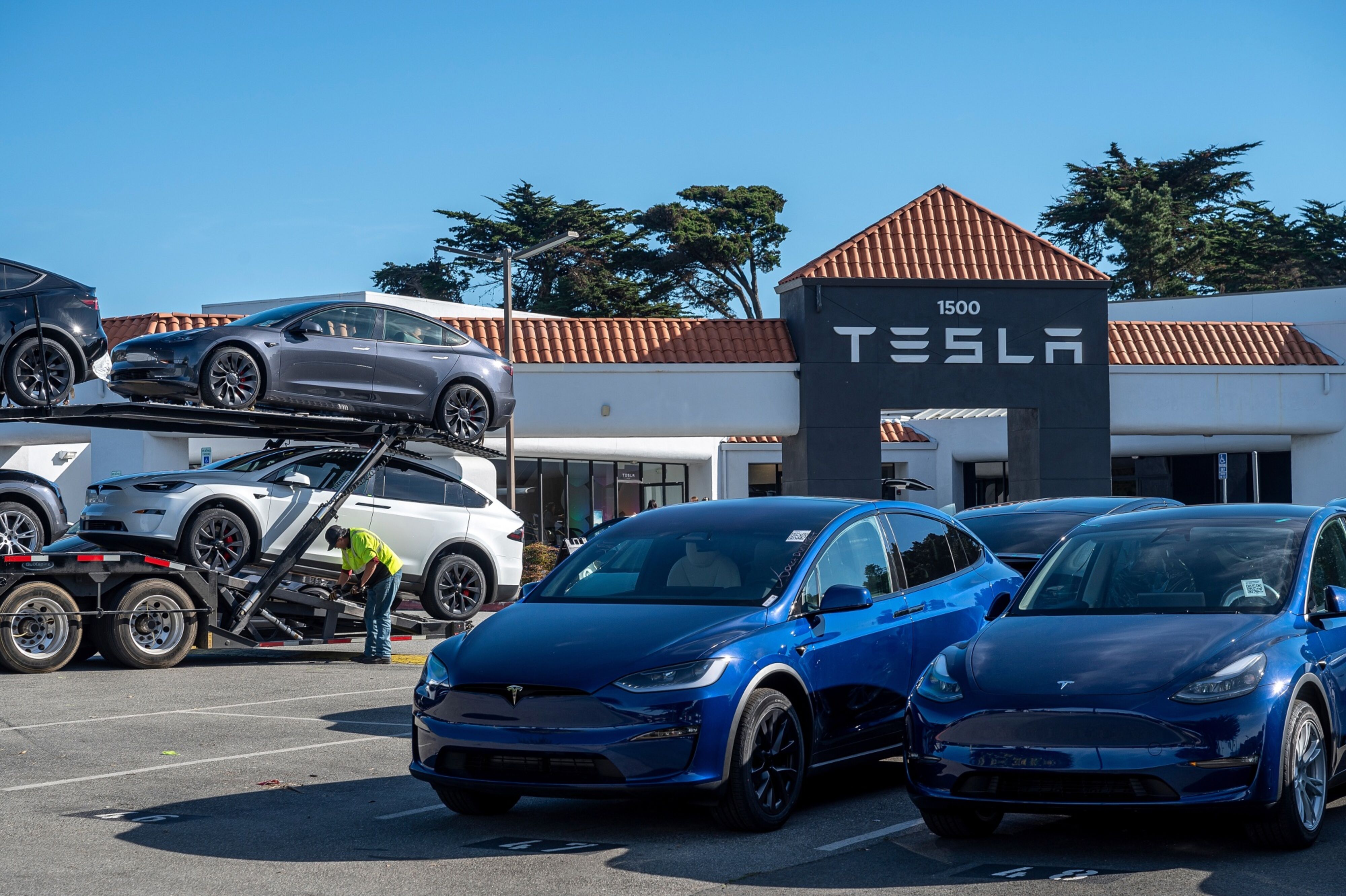 Tesla Recalls 2 Million Cars to Fix Autopilot Safety Flaws