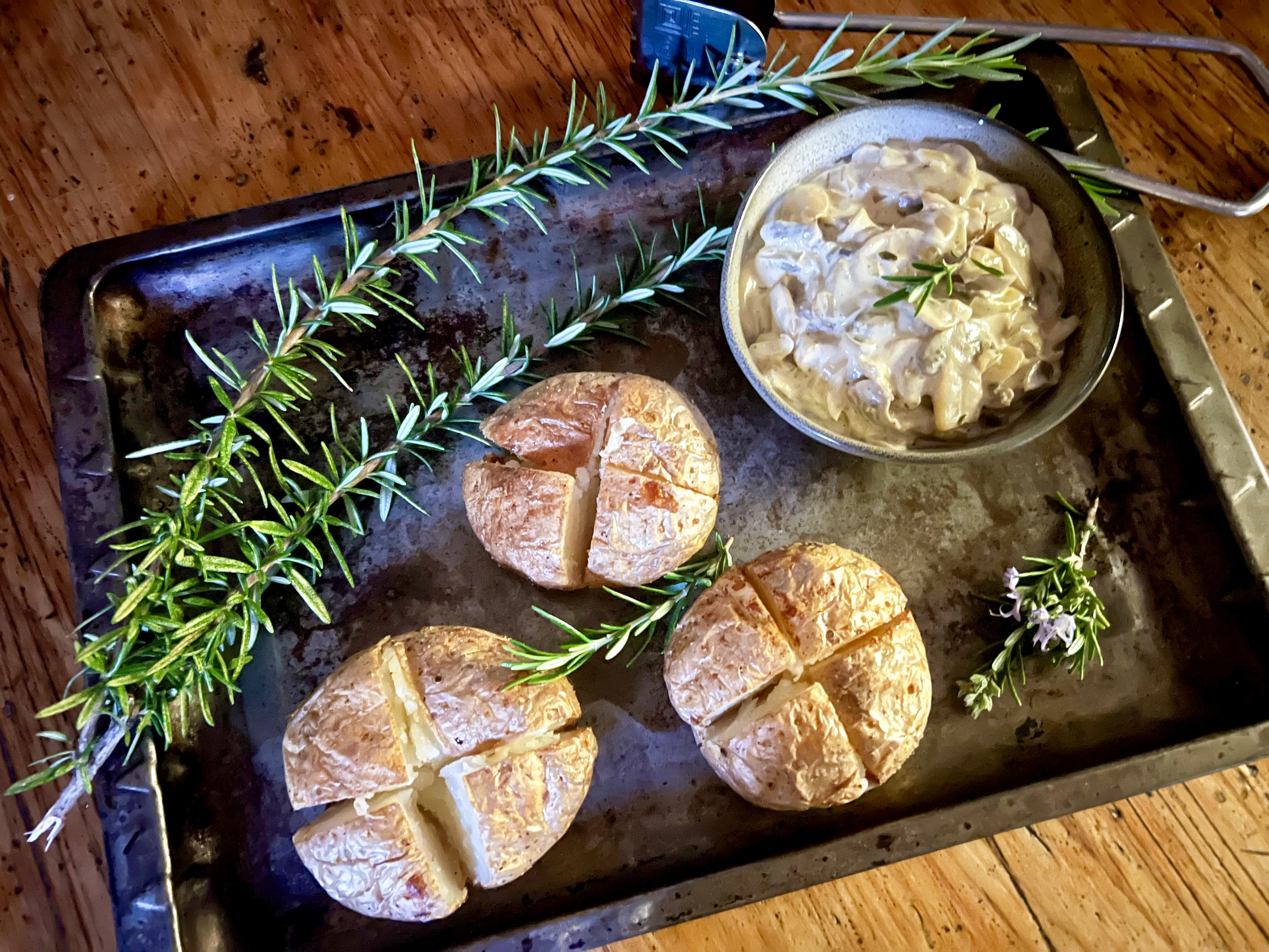 What’s cooking today: Jacket potatoes with a creamed mushroom topping