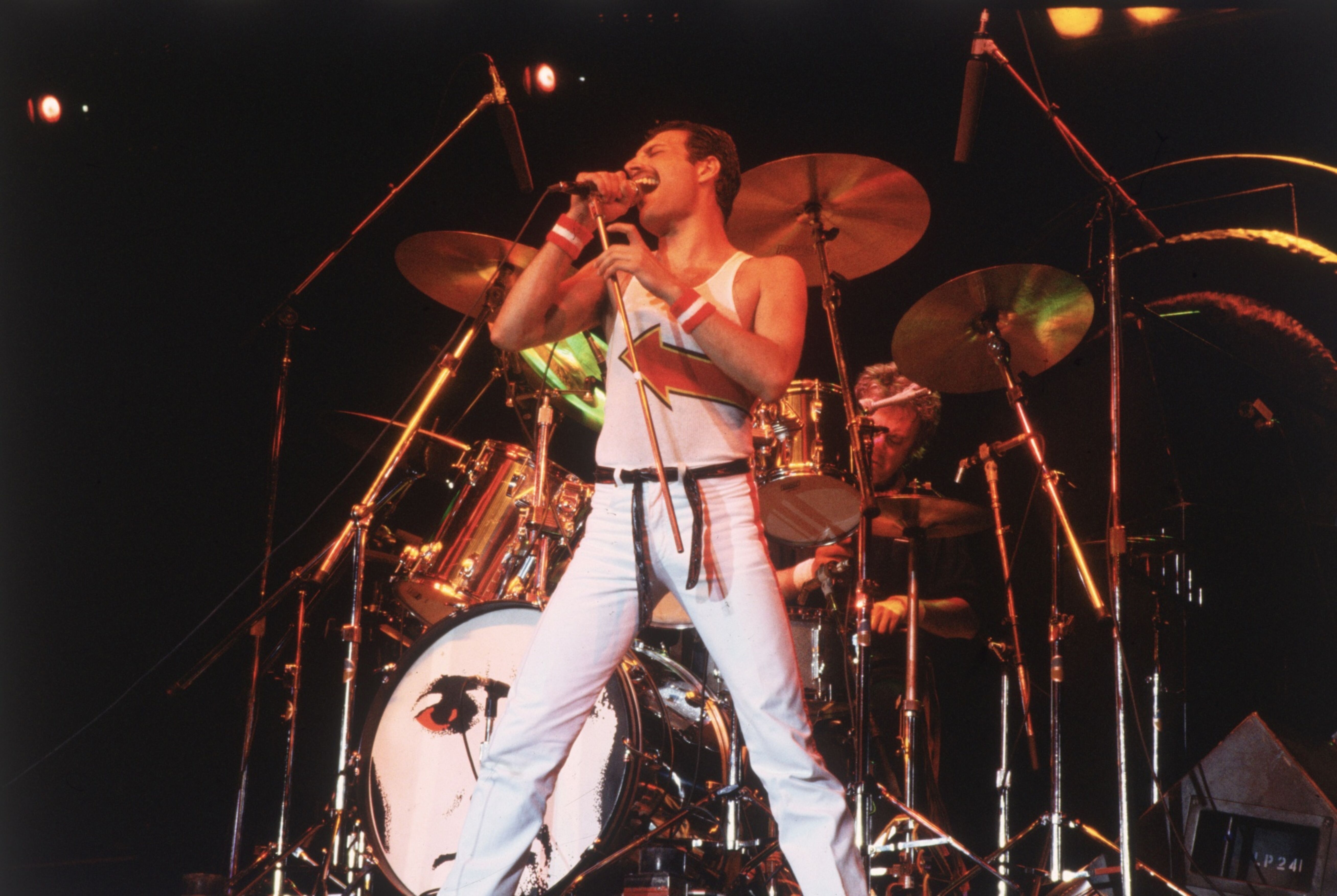 Freddie Mercurys London Residence Lists at £30 Million