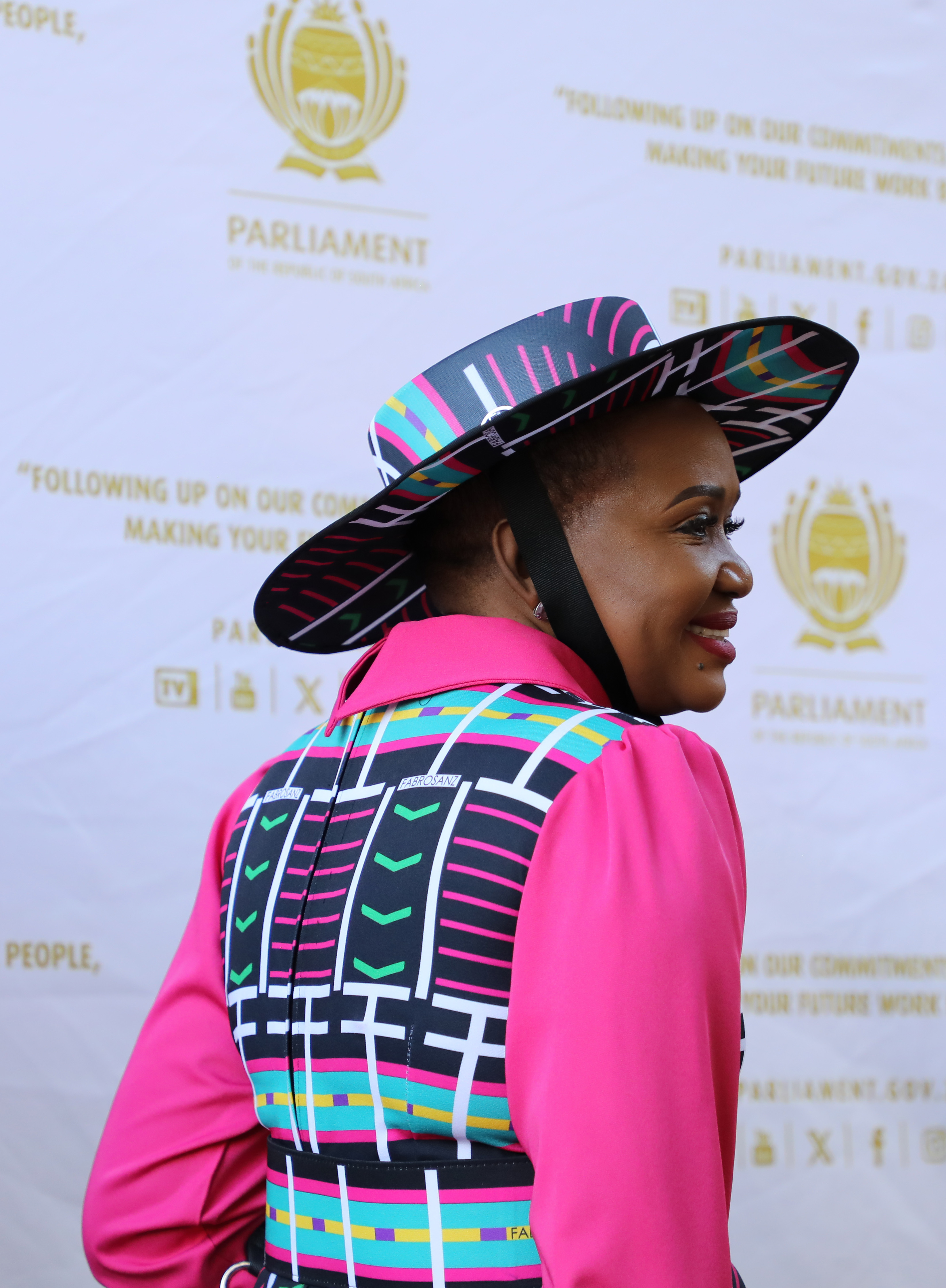 It was Ramaphosa’s red tie time again, like he did last summer