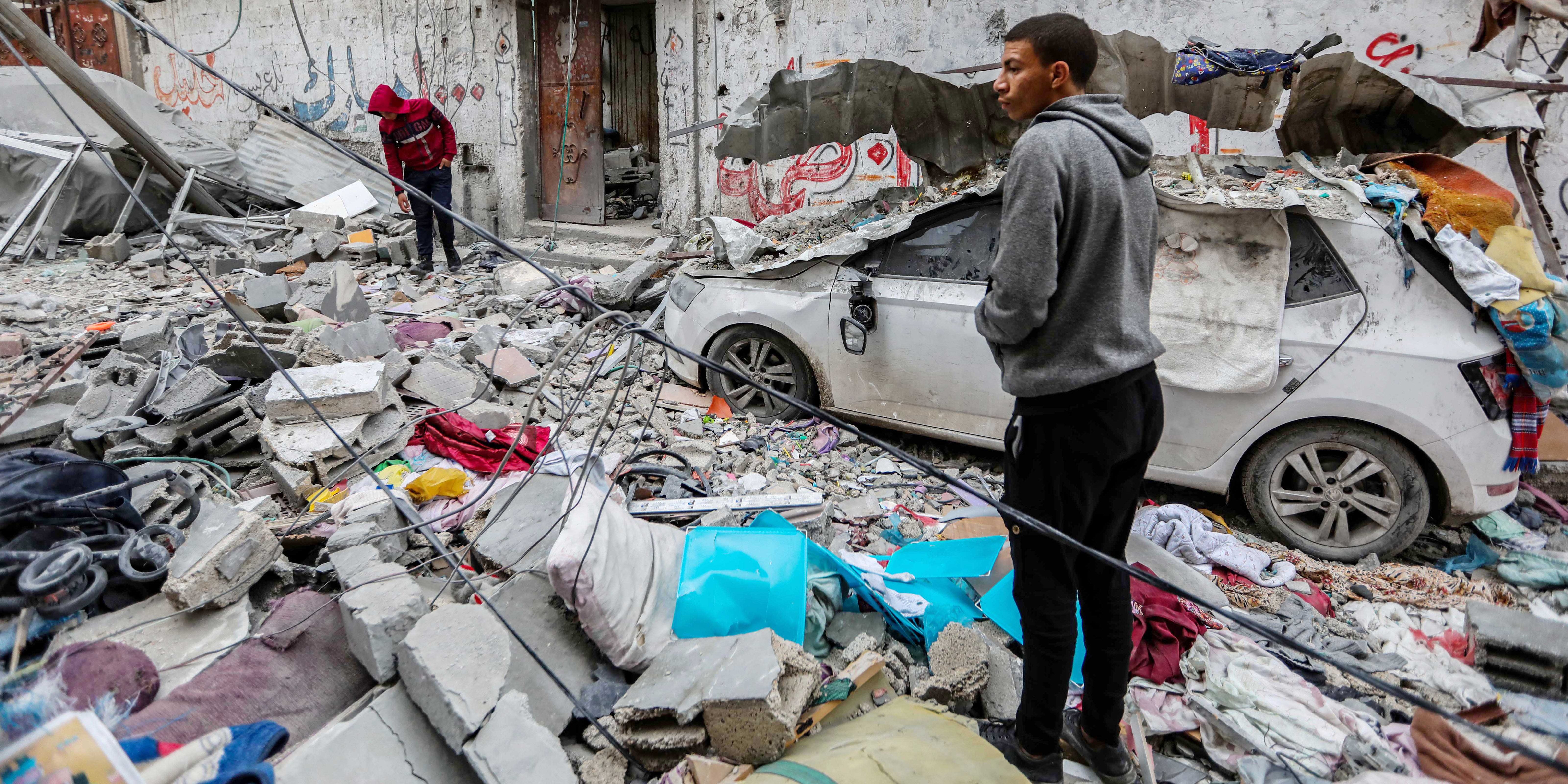 UN sounds the Gaza famine alarm; Israel’s former PM warns against invading Rafah