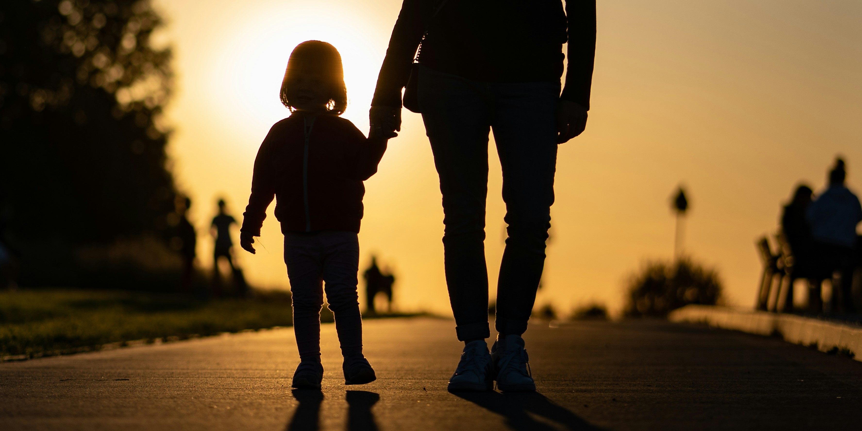 Mothers’ dieting habits and self-talk have profound impact on daughters