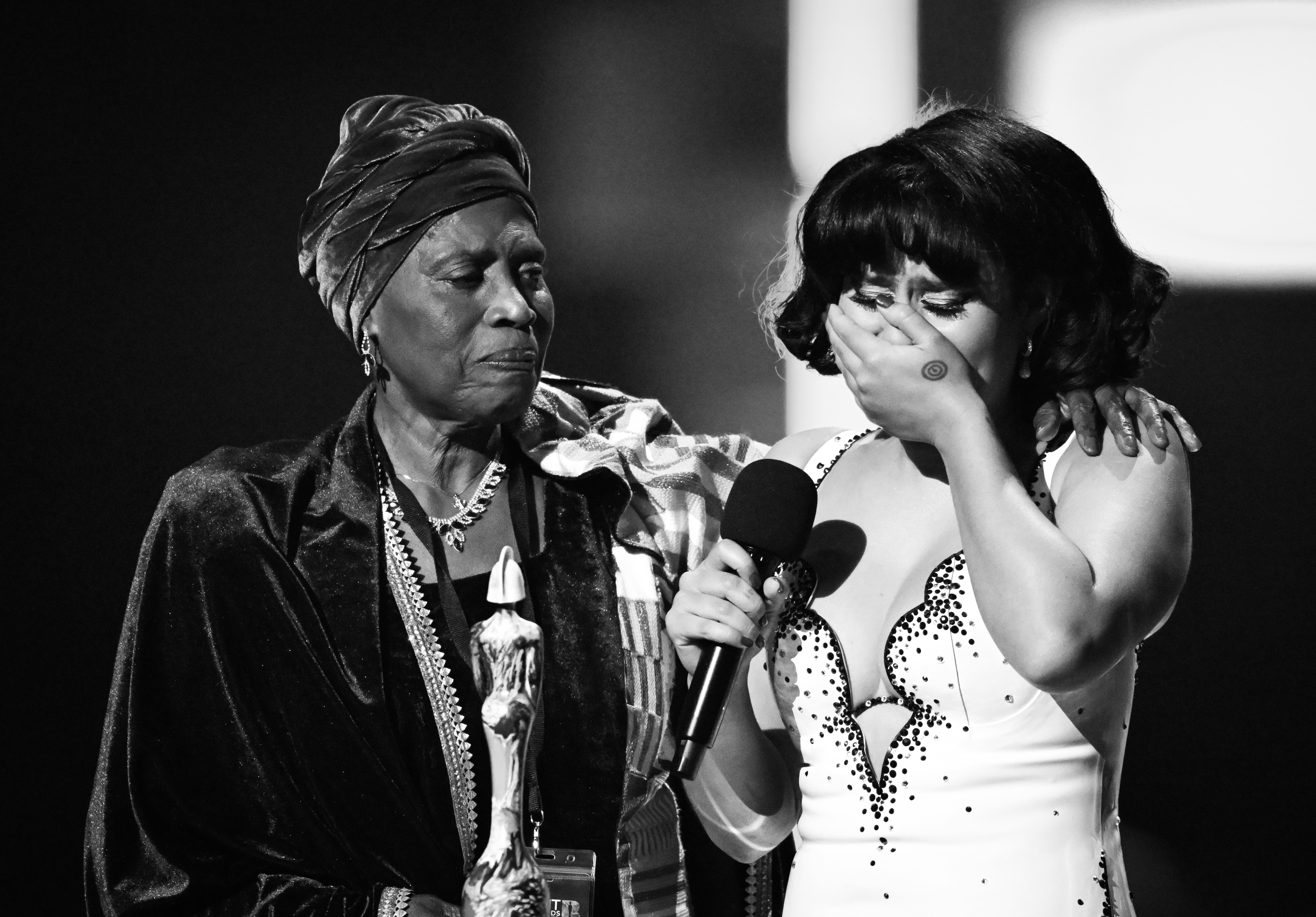 British singer-songwriter Raye makes history at the 2024 Brit Awards