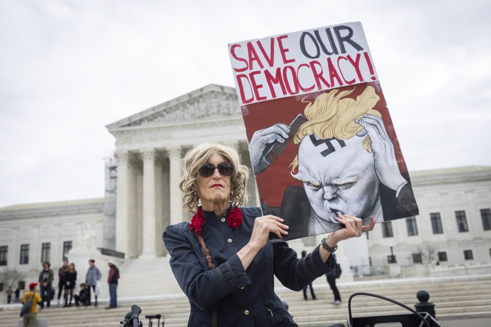 Supreme Court rules in favor of keeping Trump on the Colorado ballot