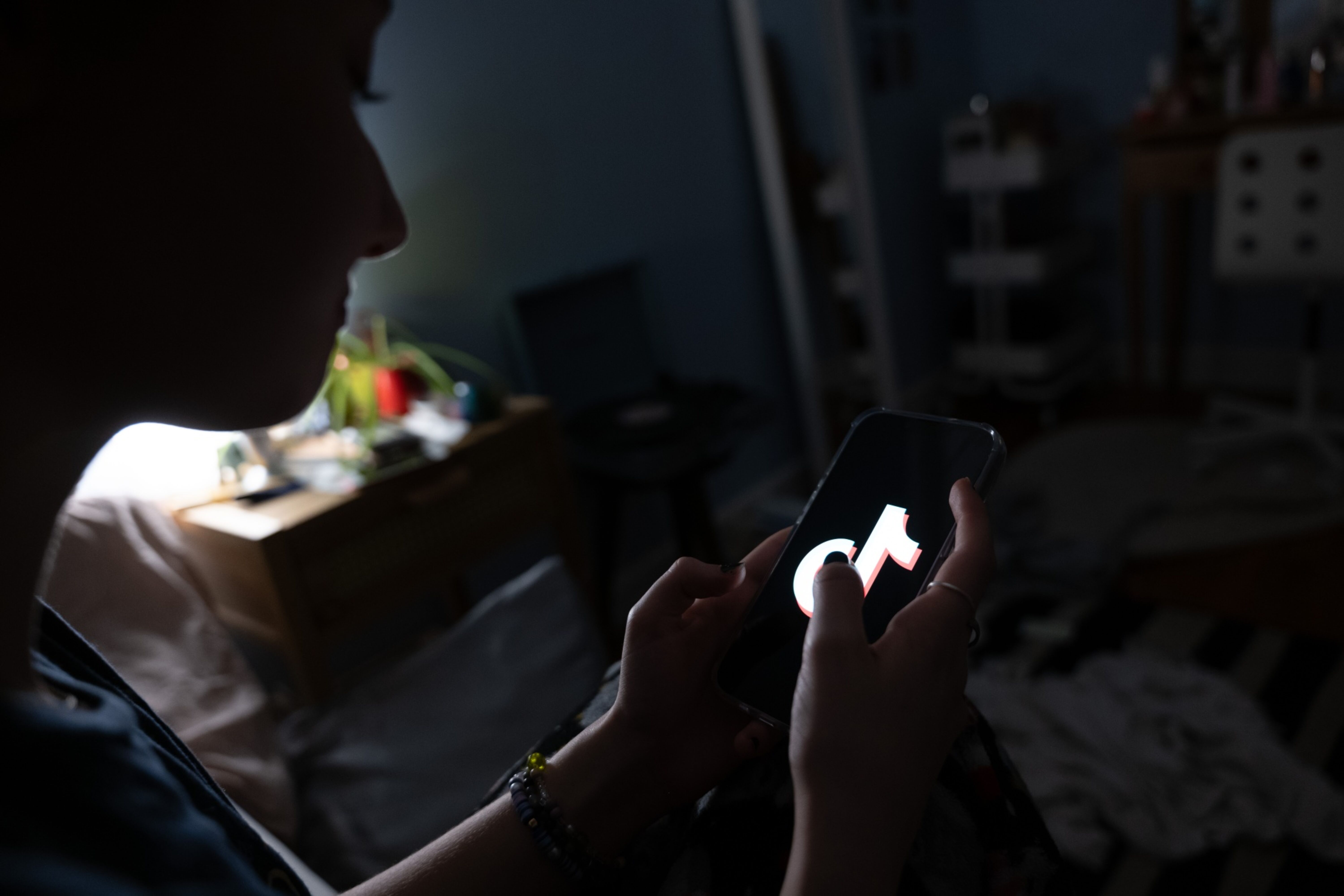 Social Media's Affects On Children Under Scrutiny As Big Tech CEO's Face Congressional Committee On The Subject