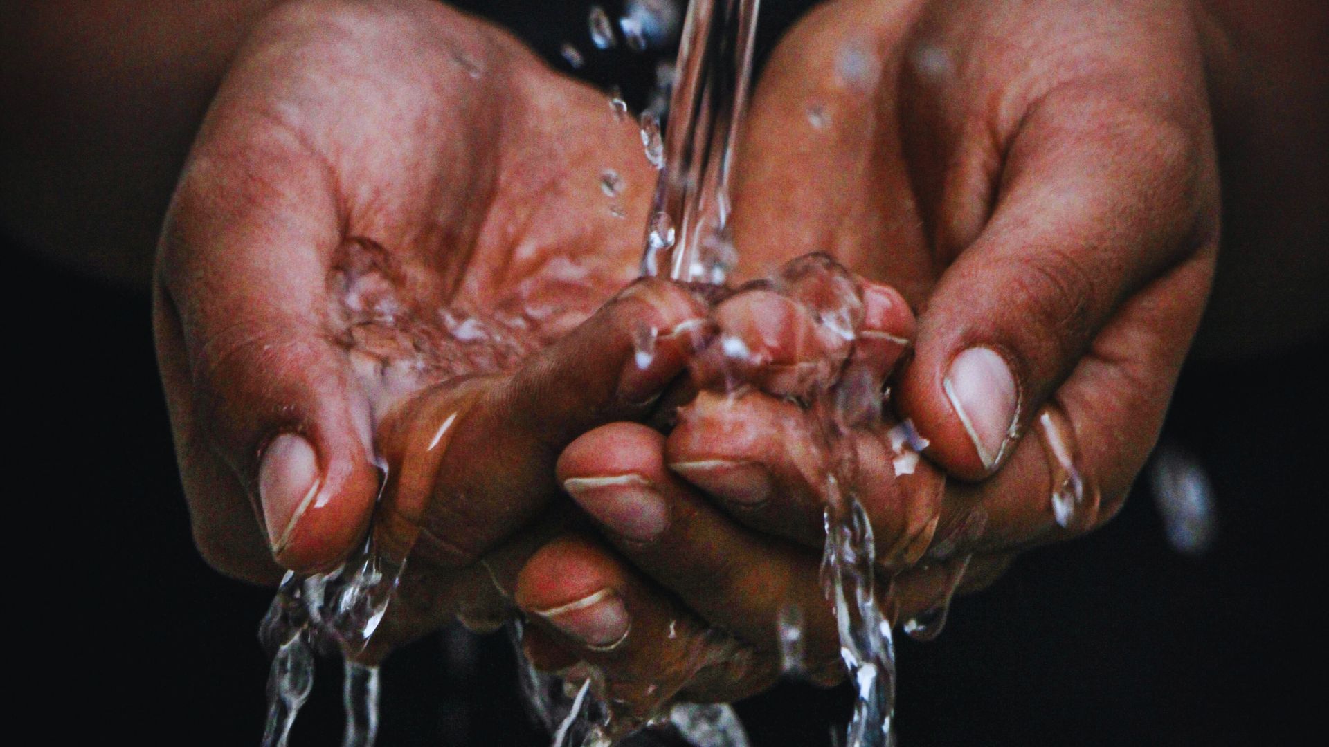 Dehydration: how it happens, what to watch out for, what steps to take