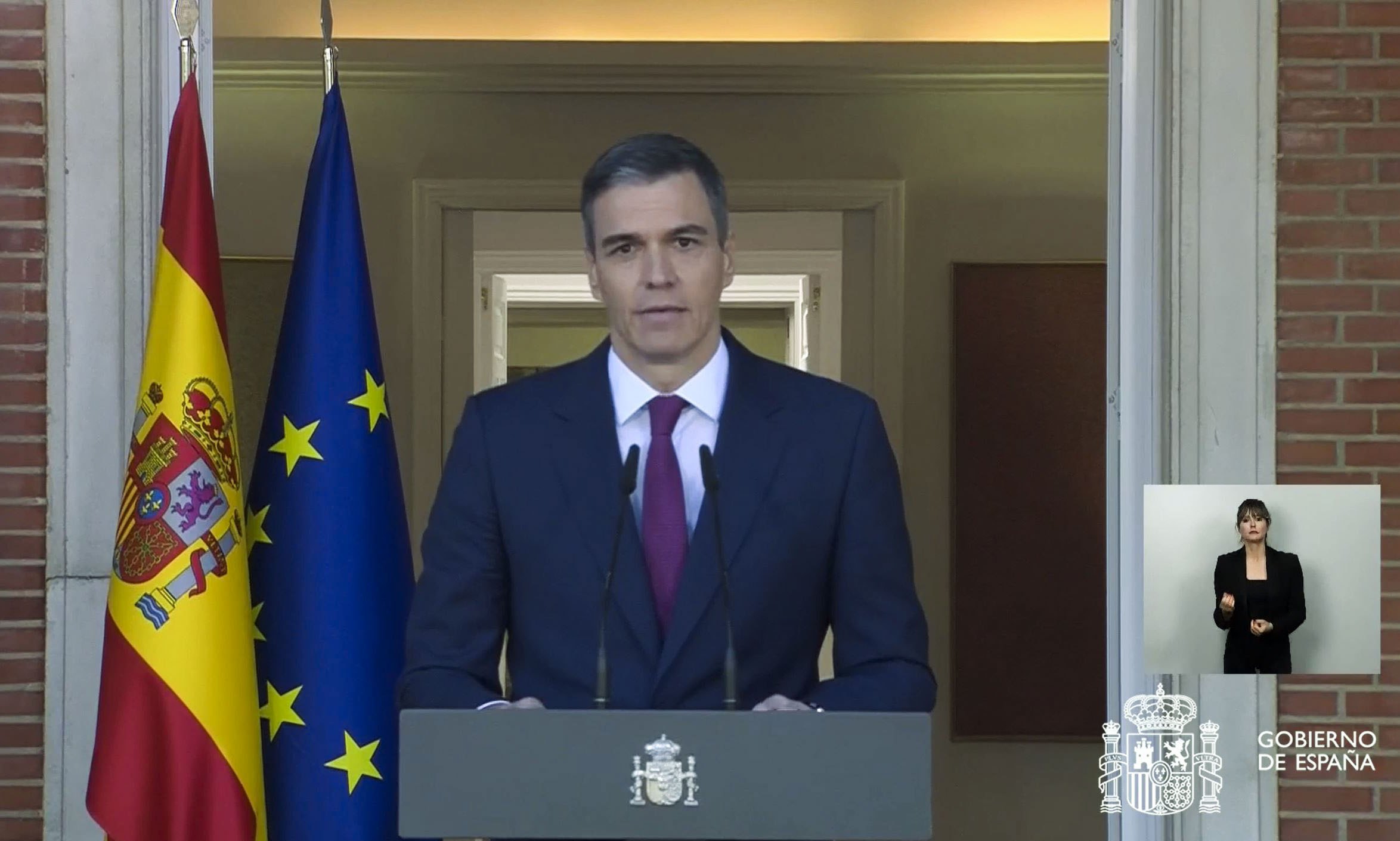 Spain's Pedro Sanchez decides to continue as Prime Minister