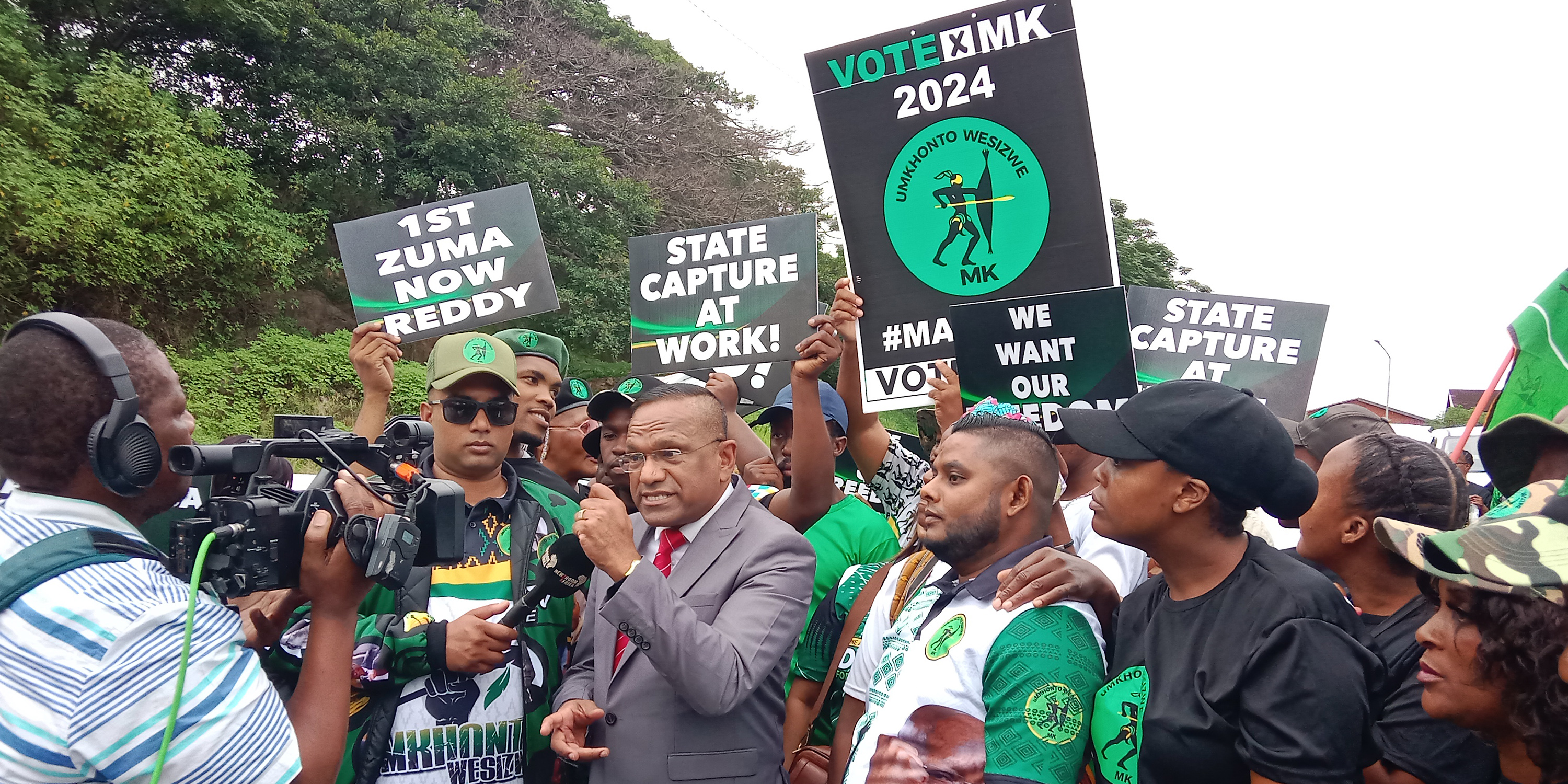 MK leader on inciting violence charge gets hero’s welcome at court, warns of ‘tsunami’ at the polls