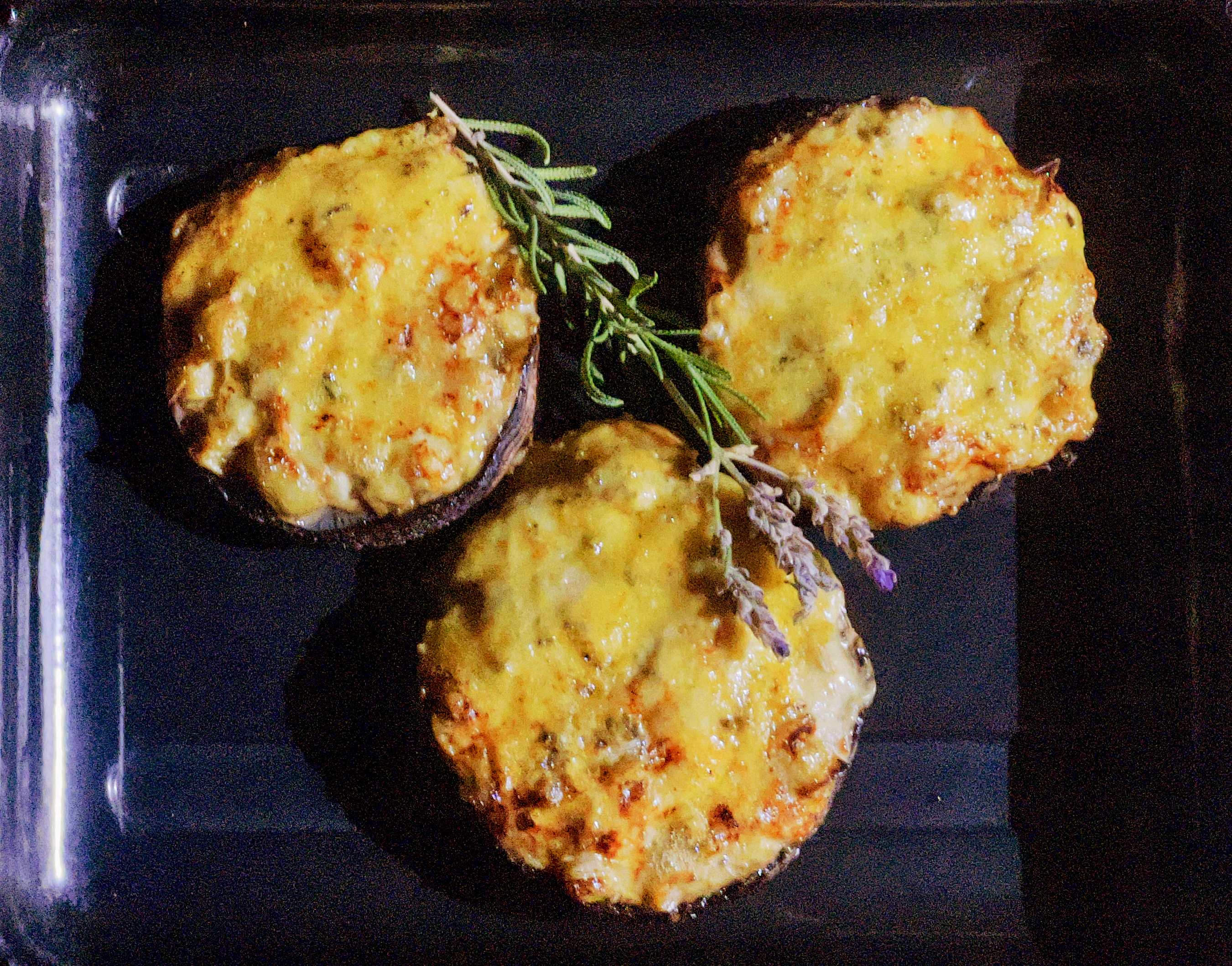 AirFryday: Blue-cheesy mushrooms stuffed with creamed leeks
