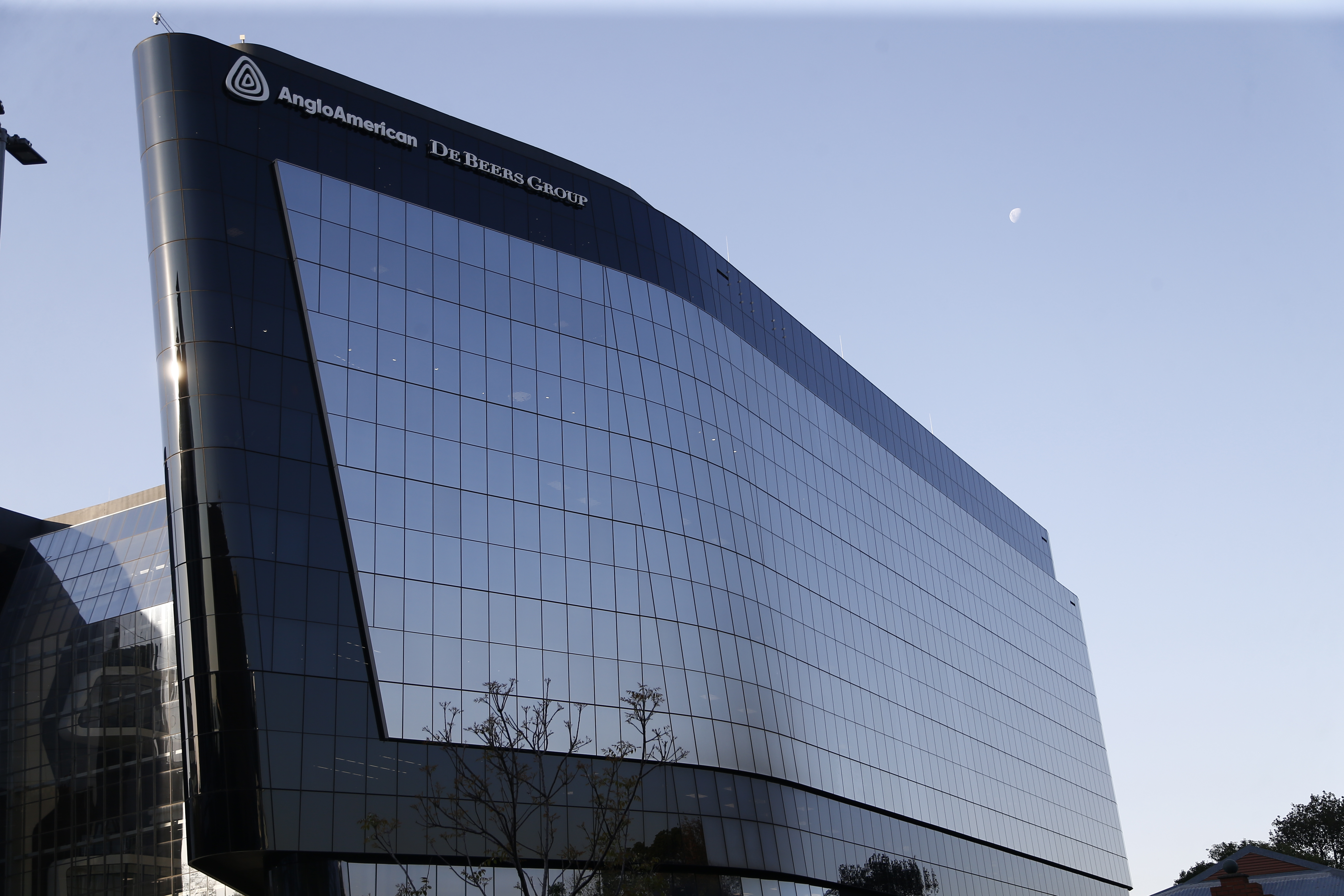 Round three — Anglo prepared to talk after rebuffing BHP’s third $49-bn offer