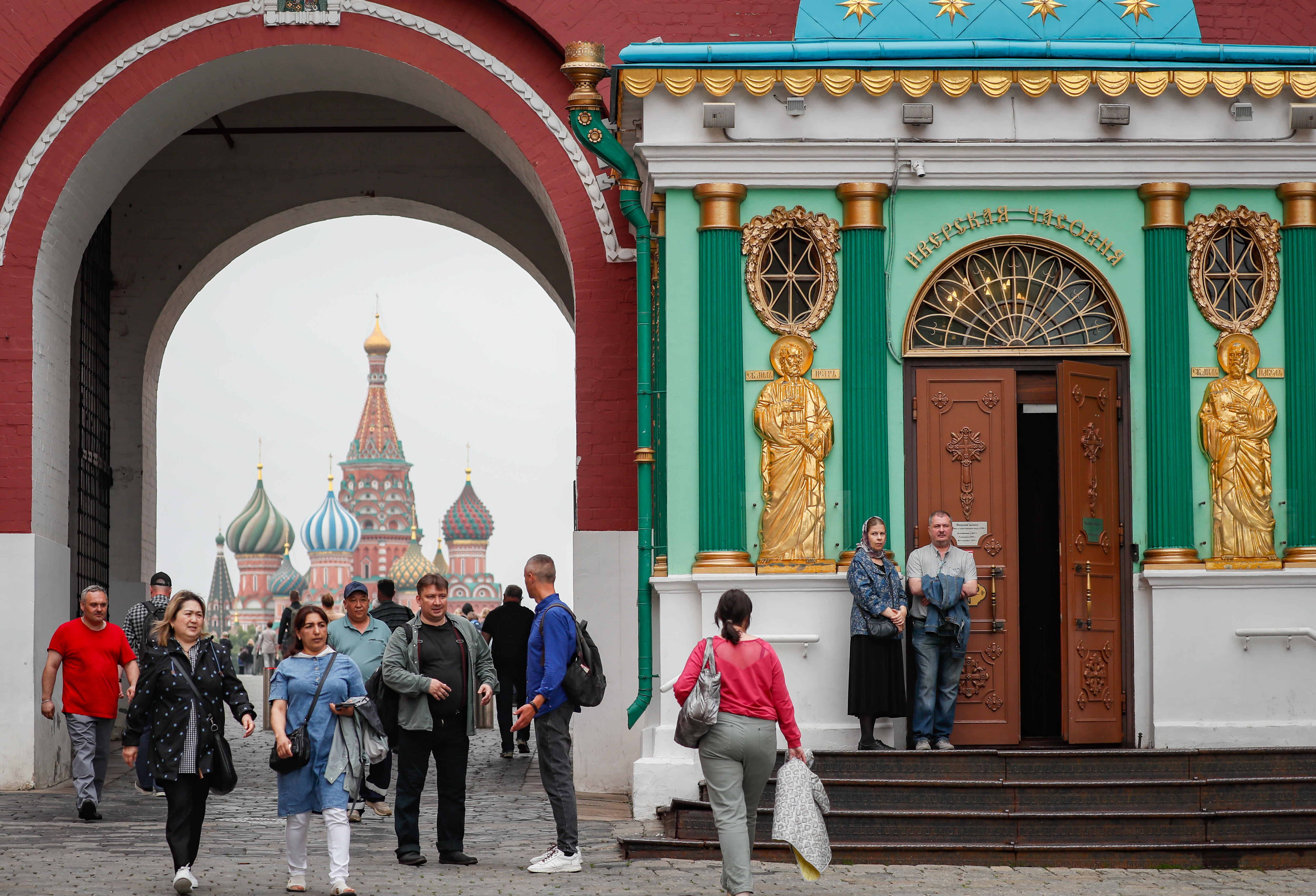 Russian tycoons pocket $11bn dividends on war economy boom