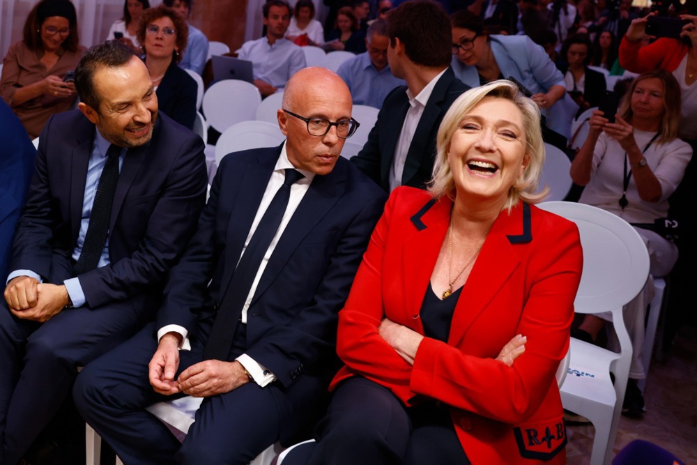 Le Pen’s far-right party set to triumph in first round of French vote