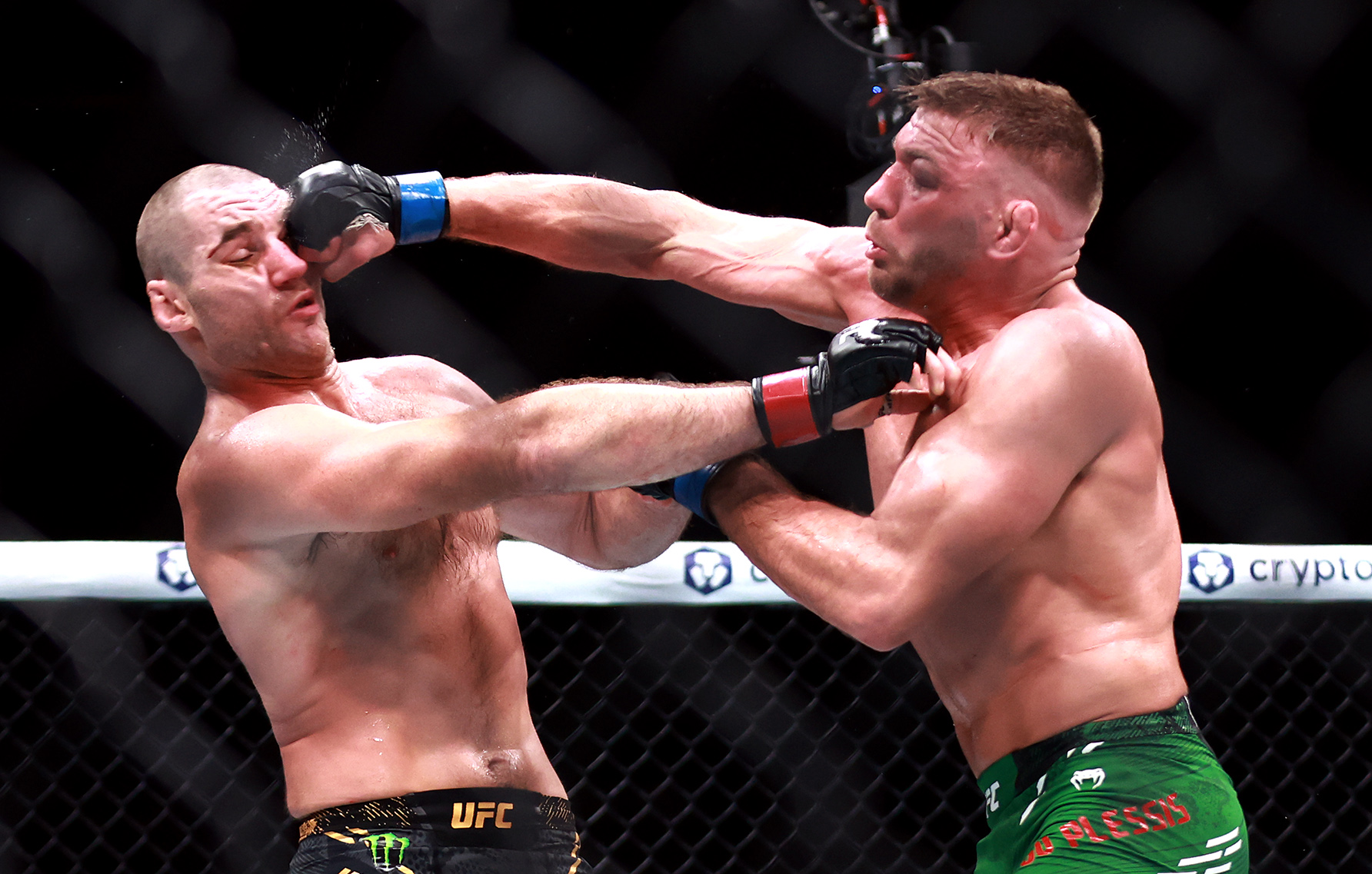 Dricus du Plessis to defend UFC middleweight title for first time against ‘African brother’ Israel Adesanya