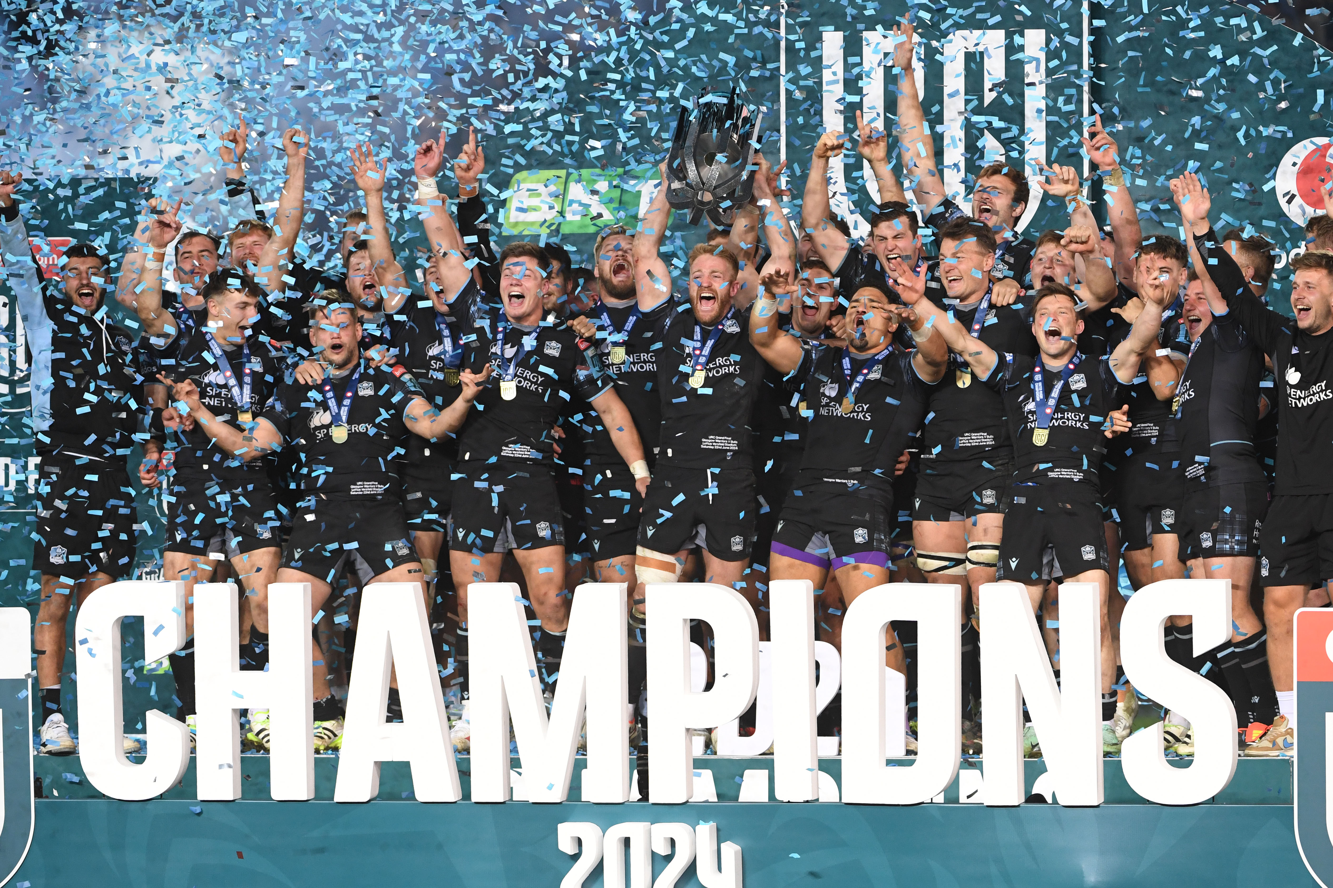 Glasgow stun Bulls at Loftus in second-half masterclass to win 2024 URC title