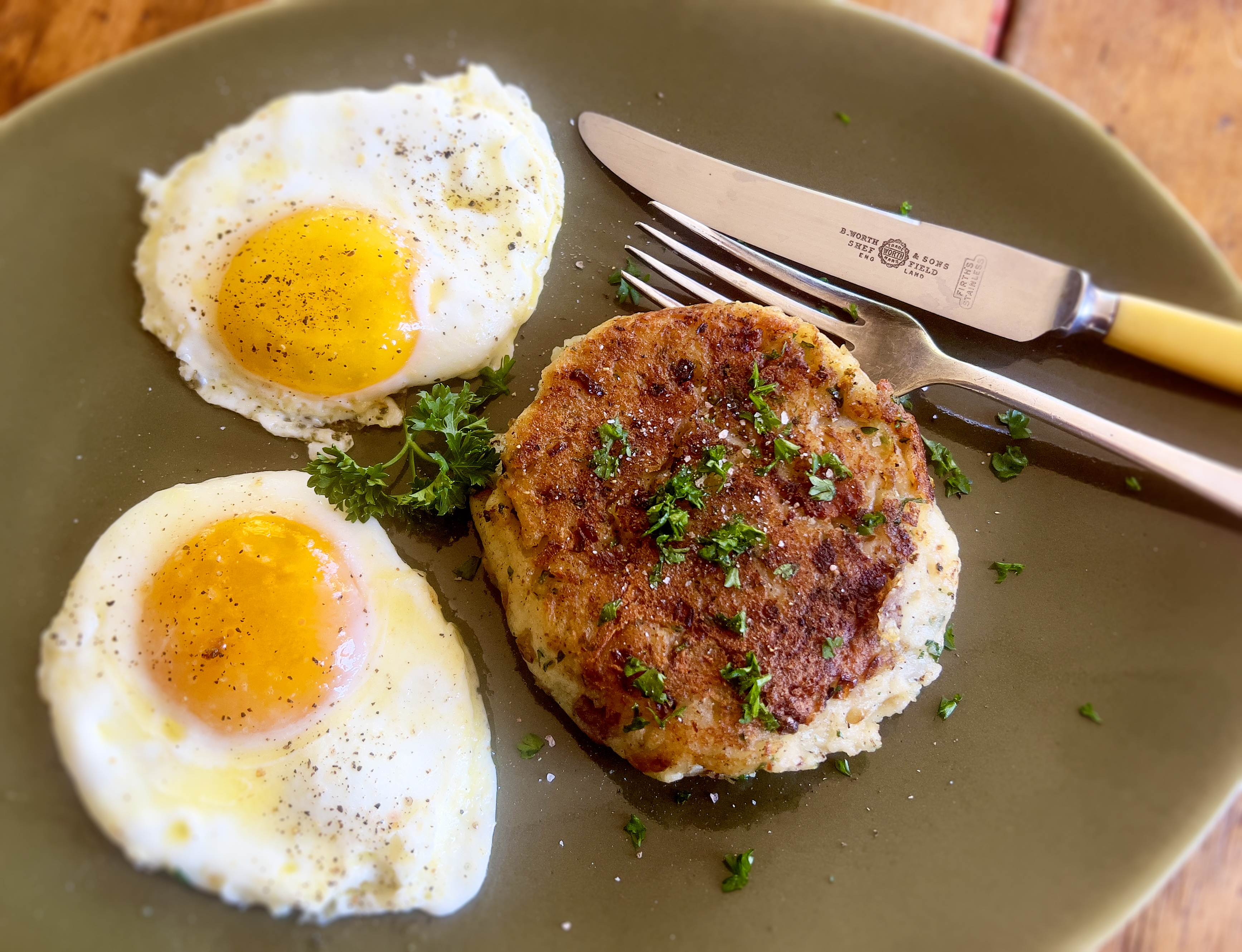 Lekker Brekker Monday: Potato and bacon cakes