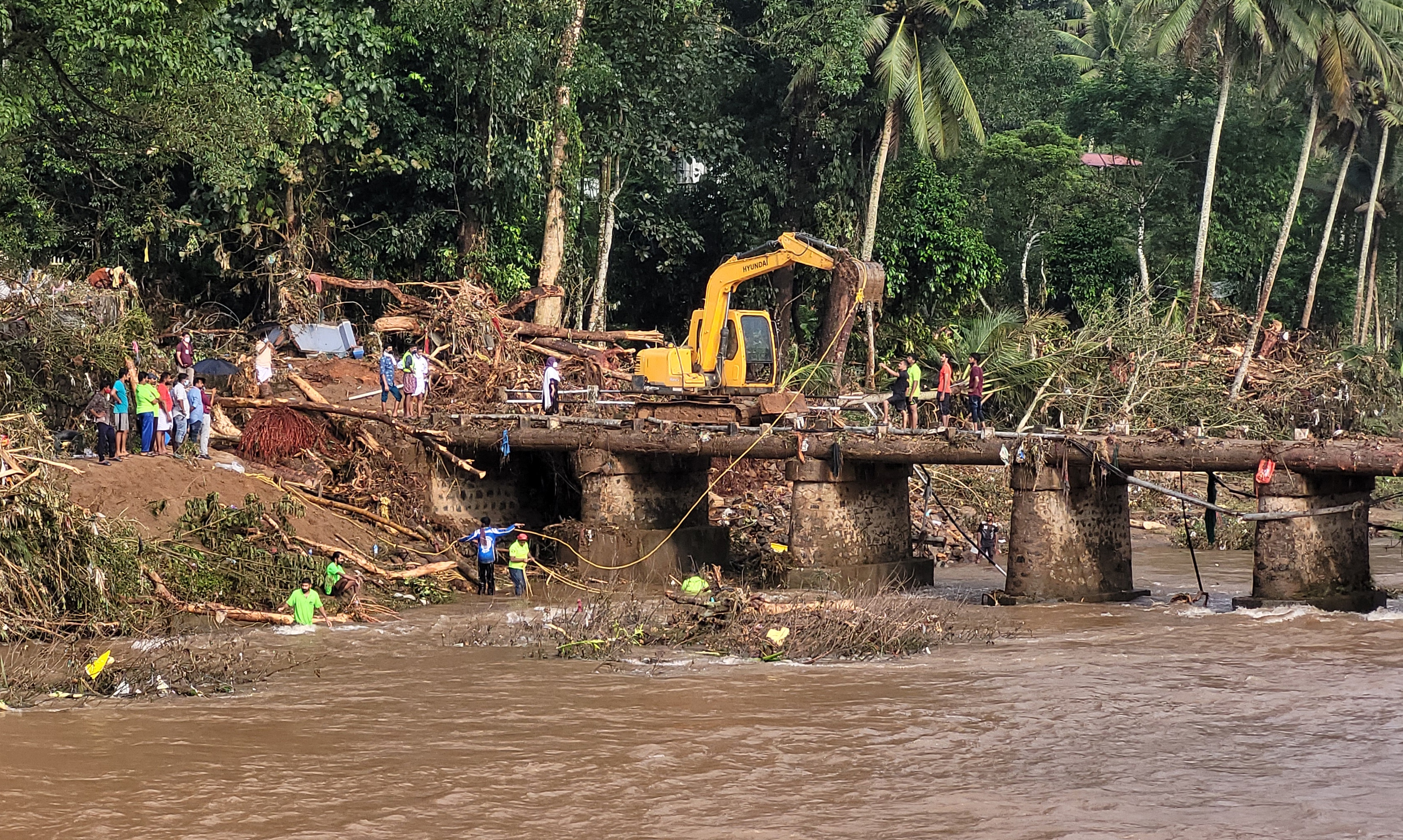 Death toll rises to 24 in Kerala floods and landslide